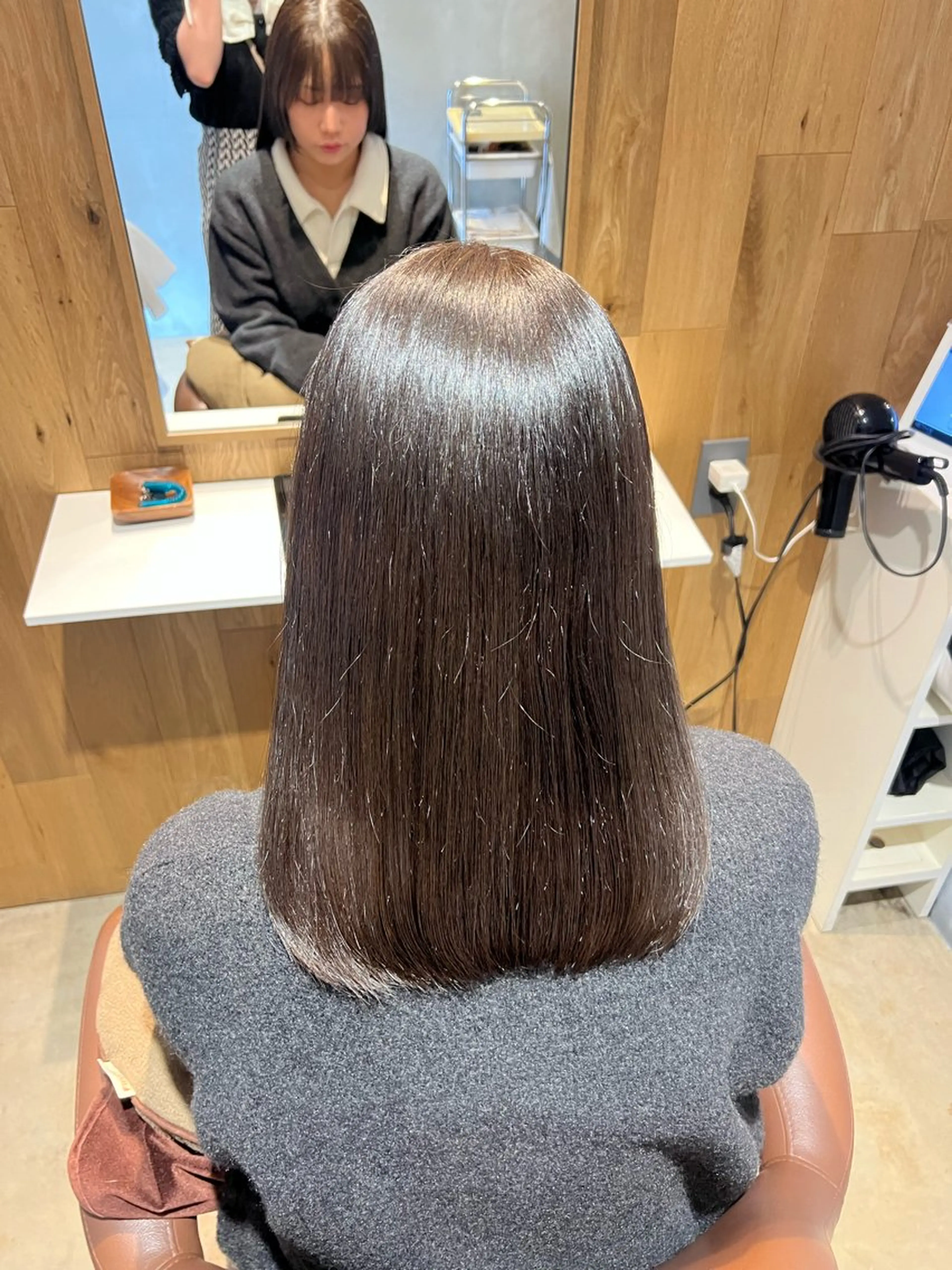 ミディアム カラー 透明感カラー オリーブカラー ヘアカラー トリートメント CosyVelvet所属・CosyVelvet 博多韓国ヘア【美涼】のヘアスタイル