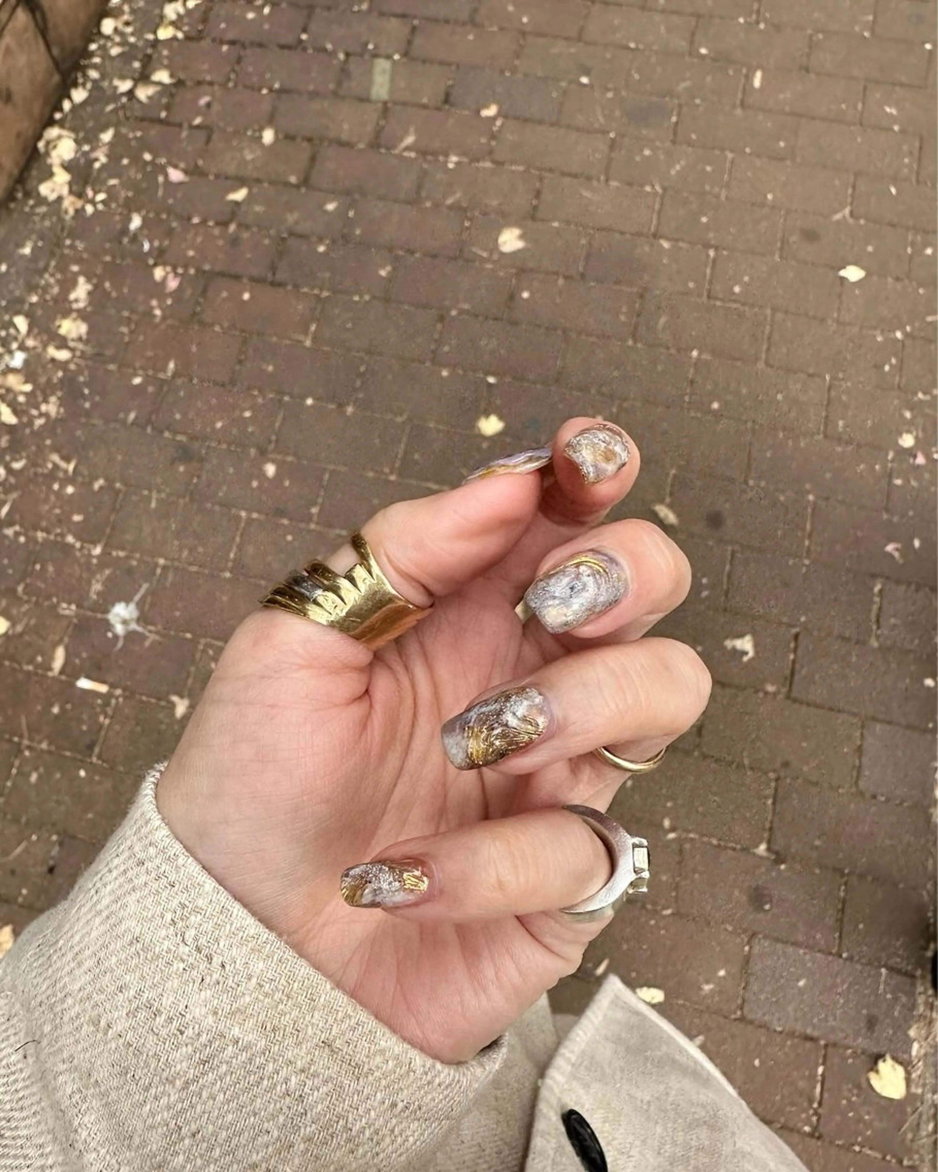 ネイル キラキラネイル ハンドネイル フットネイル kiii.__ ✴︎*のネイルデザイン