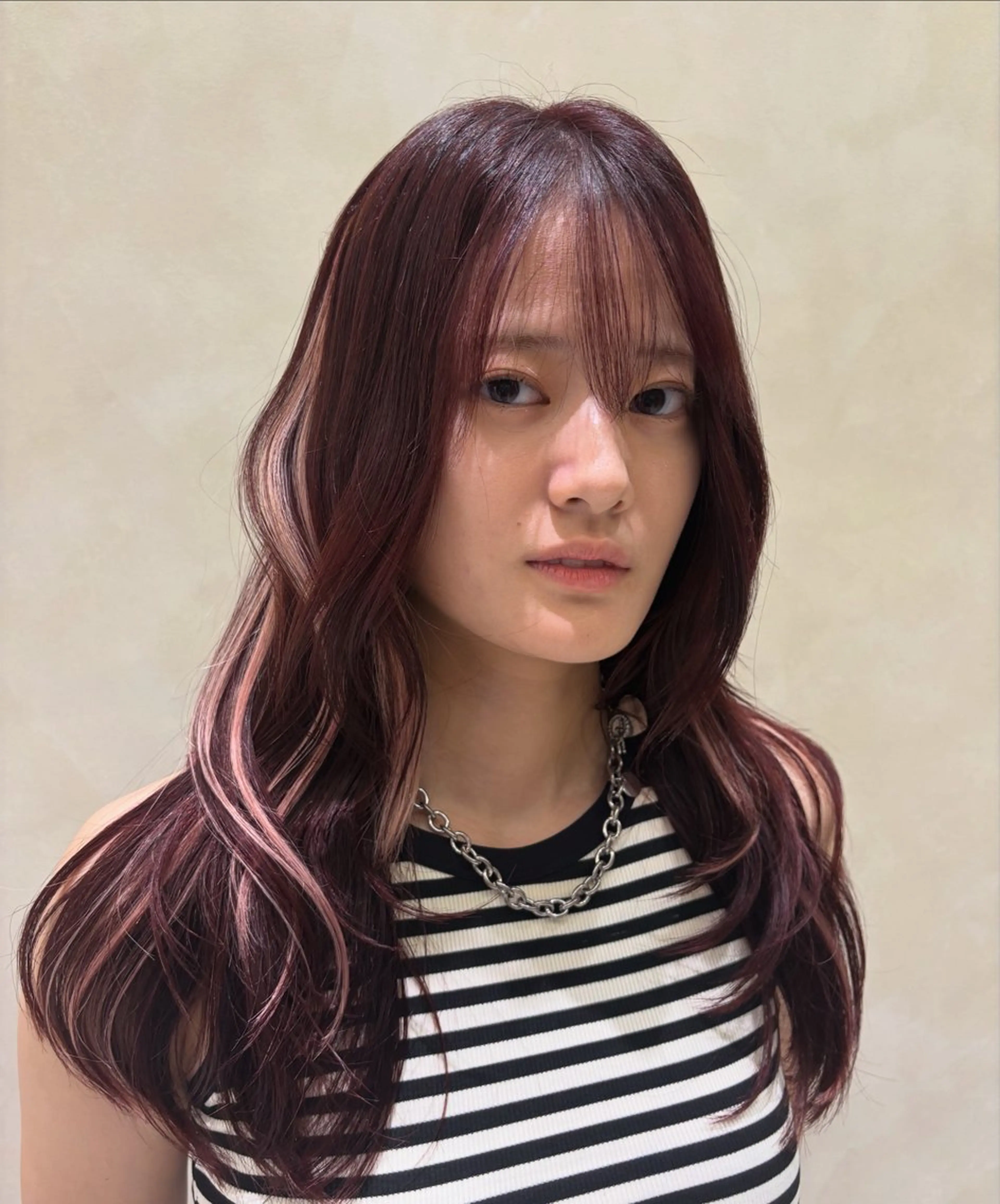 ロング カラー ブリーチ ボルドーカラー ダブルカラー ブリーチなしカラー ピンクカラー ヘアカラー トリートメント SAAYA/板橋/ モデル募集中🎀のヘアスタイル