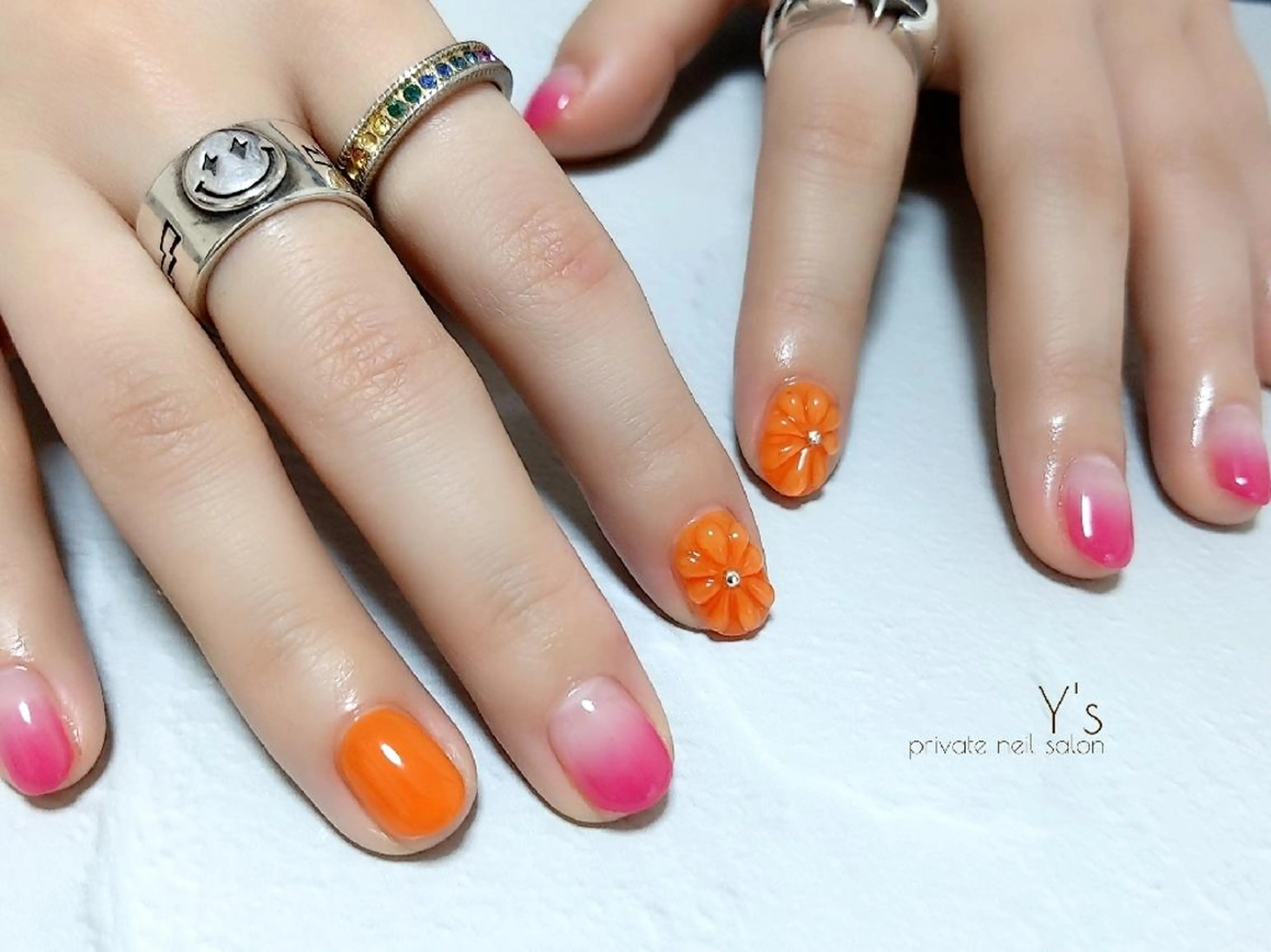 カラー ハンドネイル YUMI NAGAI  のネイルデザイン