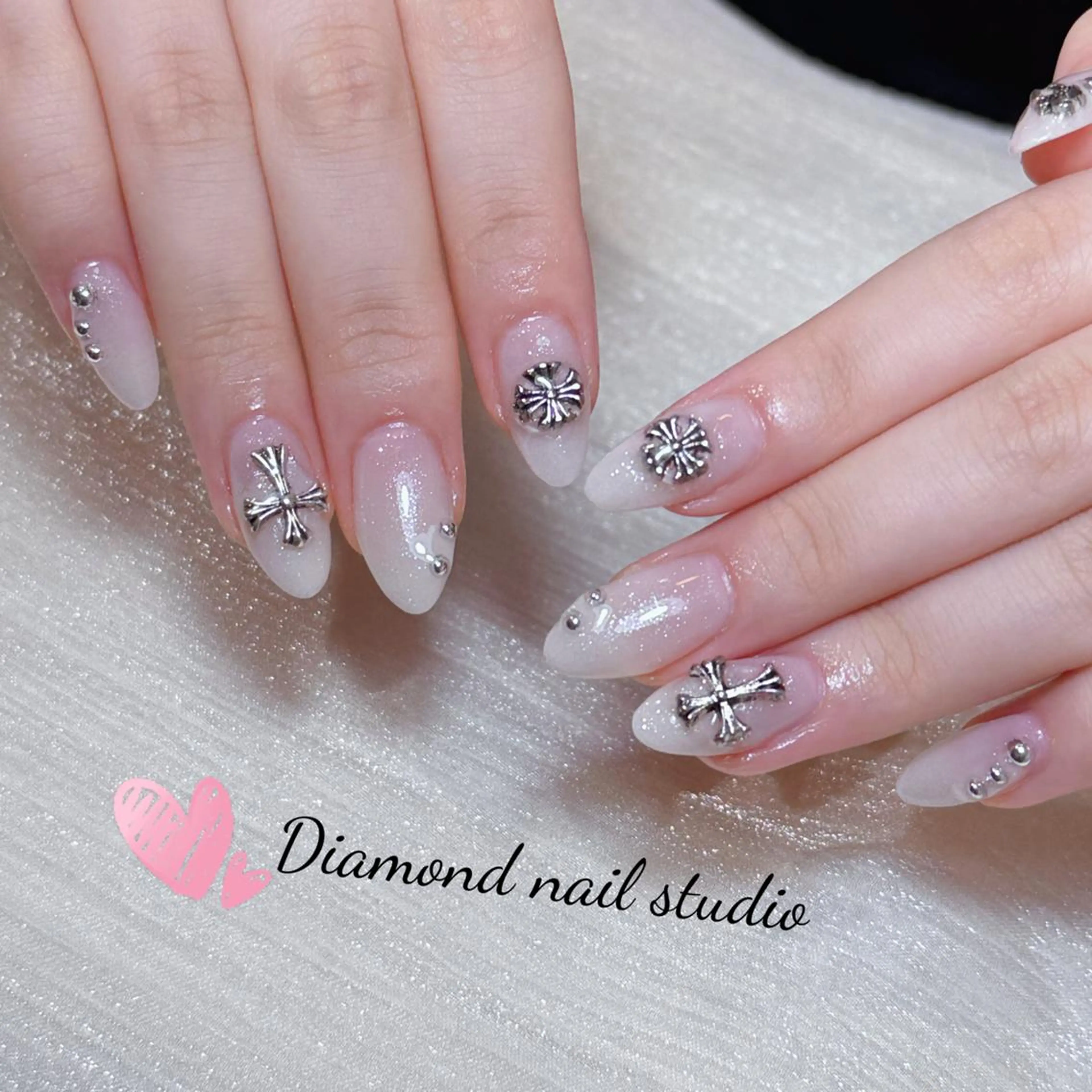 ネイル Diamond 🧚🏻‍♀️のネイルデザイン