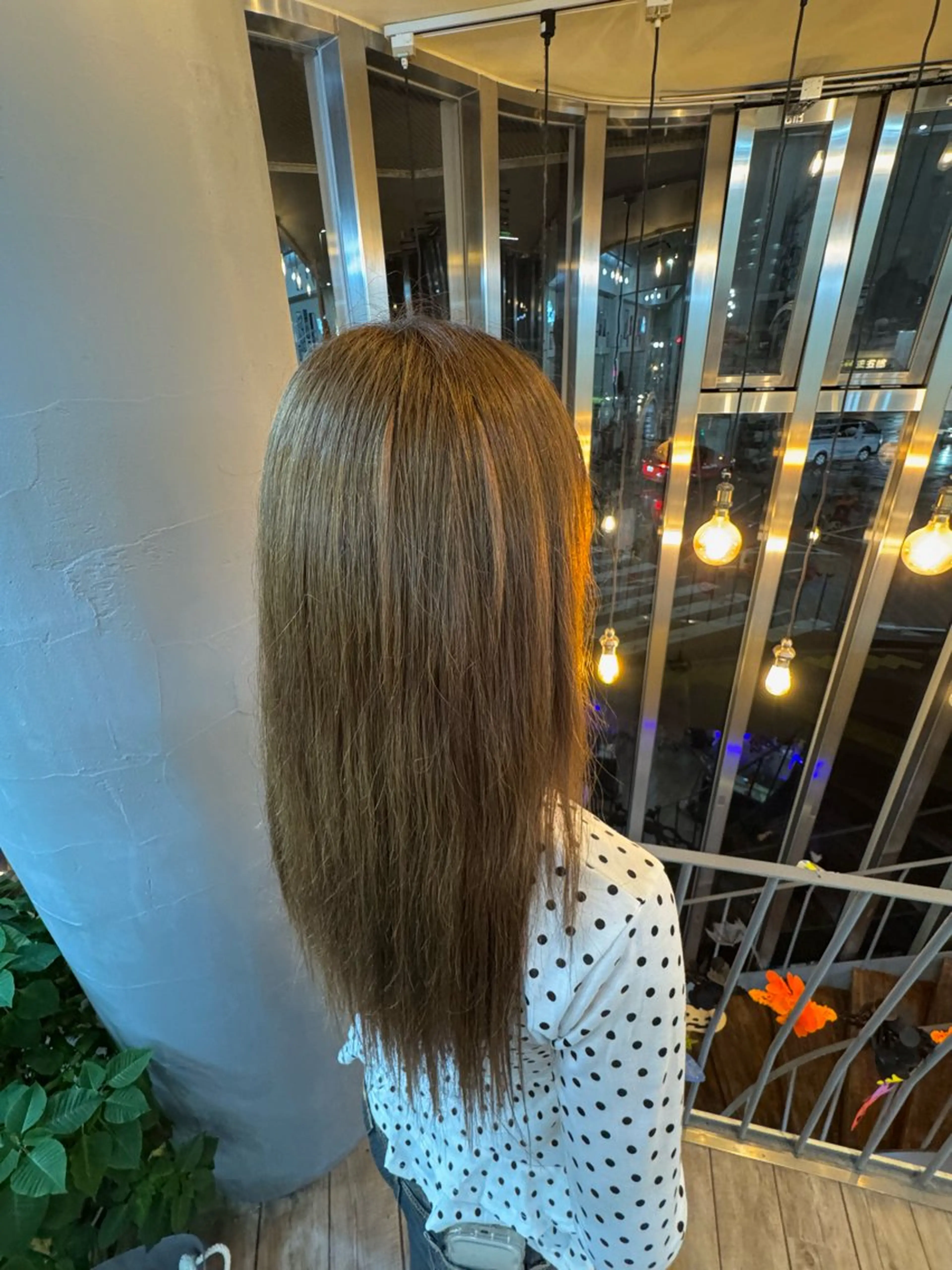 ロング カラー パーマ ヘアアレンジ エクステ WEST O LAND所属・若尾 貴斗のヘアスタイル