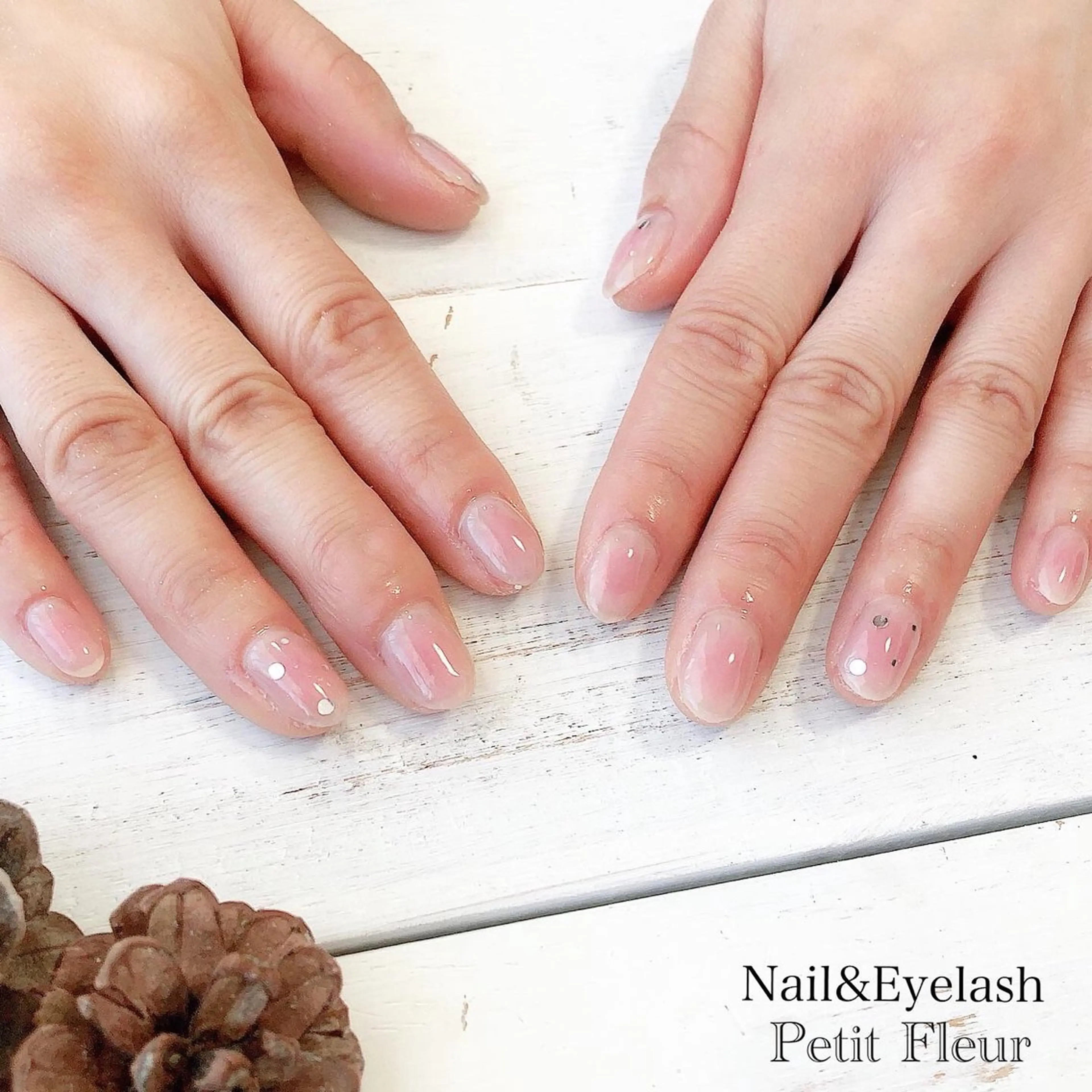 ネイル Petit Fleur所属・青柳 亜梨奈のマツエク・マツパデザイン