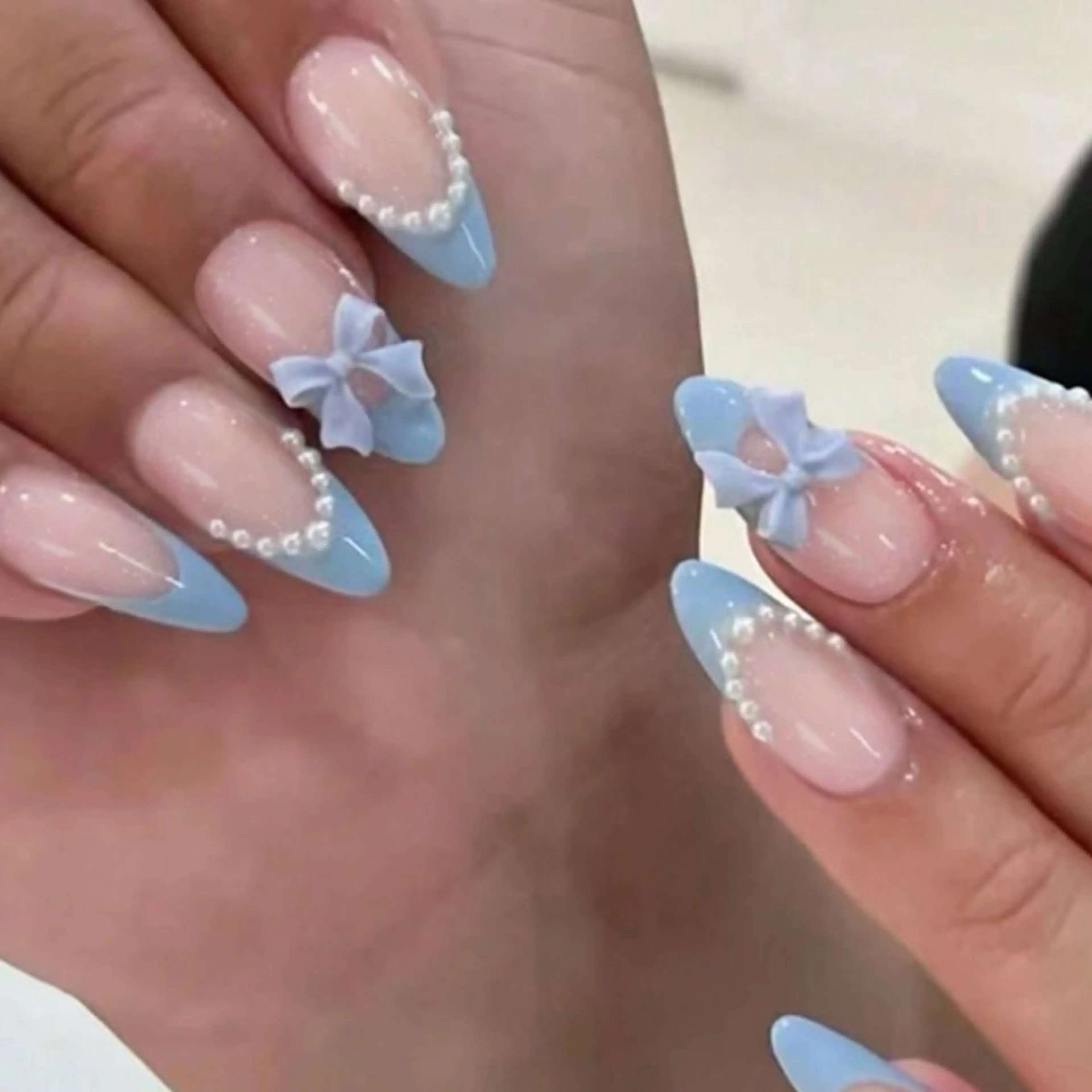 ネイル アートネイル 長さ出し ジェルネイル マグネットネイル ニュアンスネイル ハンドネイル Cloudy Chan 歌舞伎町のネイルデザイン