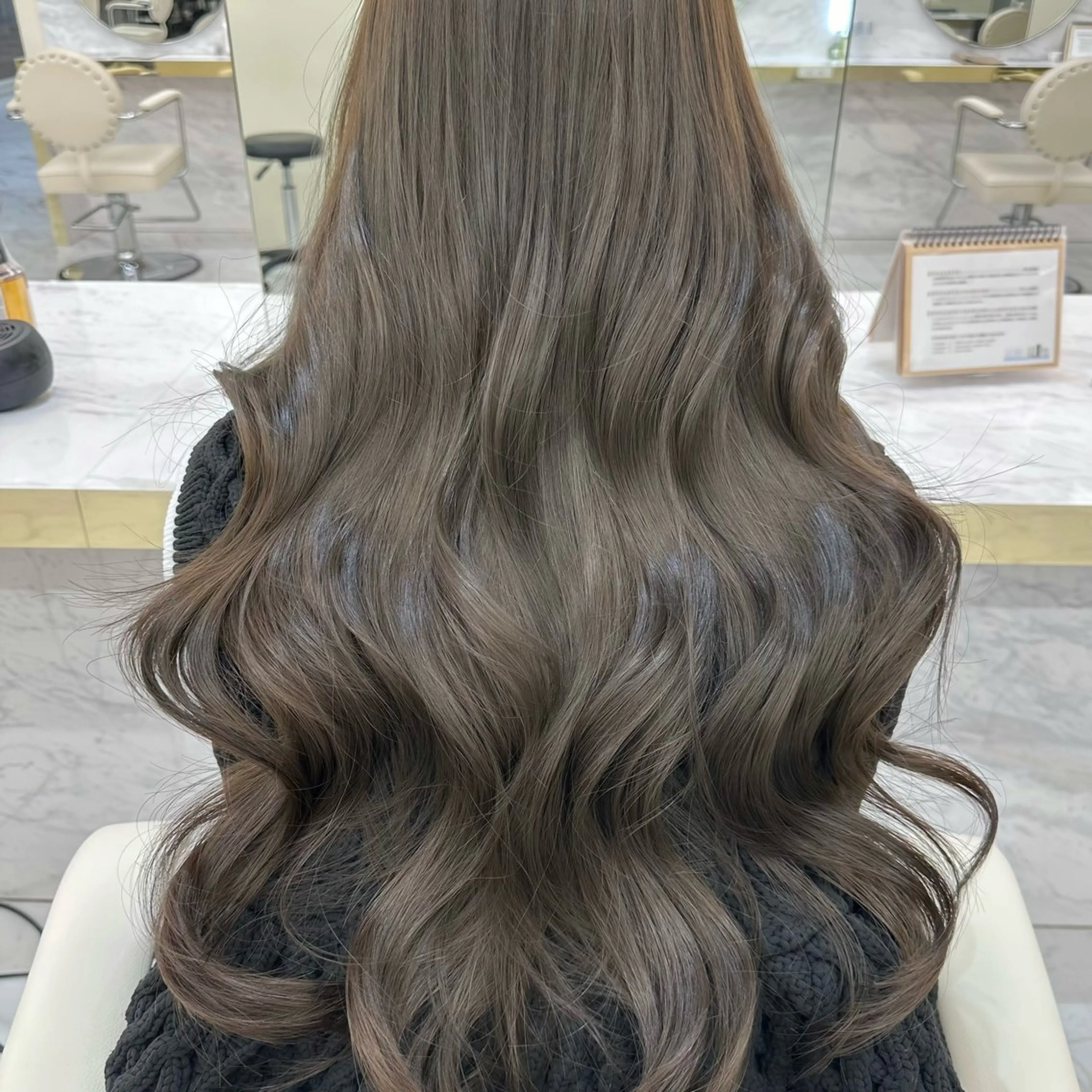 ロング カラー ブラウンカラー 透明感カラー グレージュ オリーブカラー ピンクカラー カット ヘアカラー CHAINON CENTREのヘアスタイル