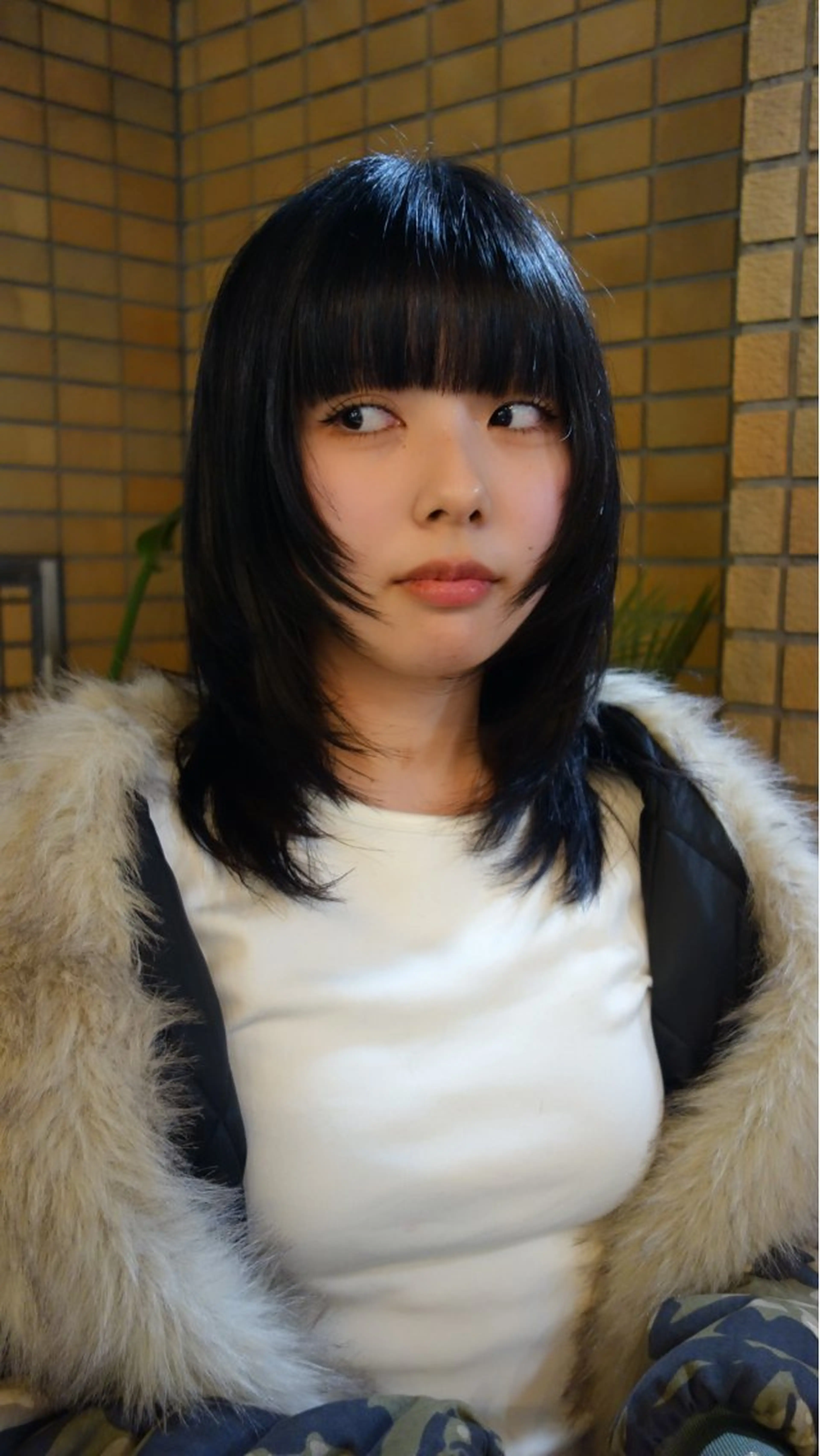 ミディアム ミディアムレイヤー ハイレイヤー レイヤーカット OASIS表参道所属・OASIS 表参道 ミカド サトル△のヘアスタイル