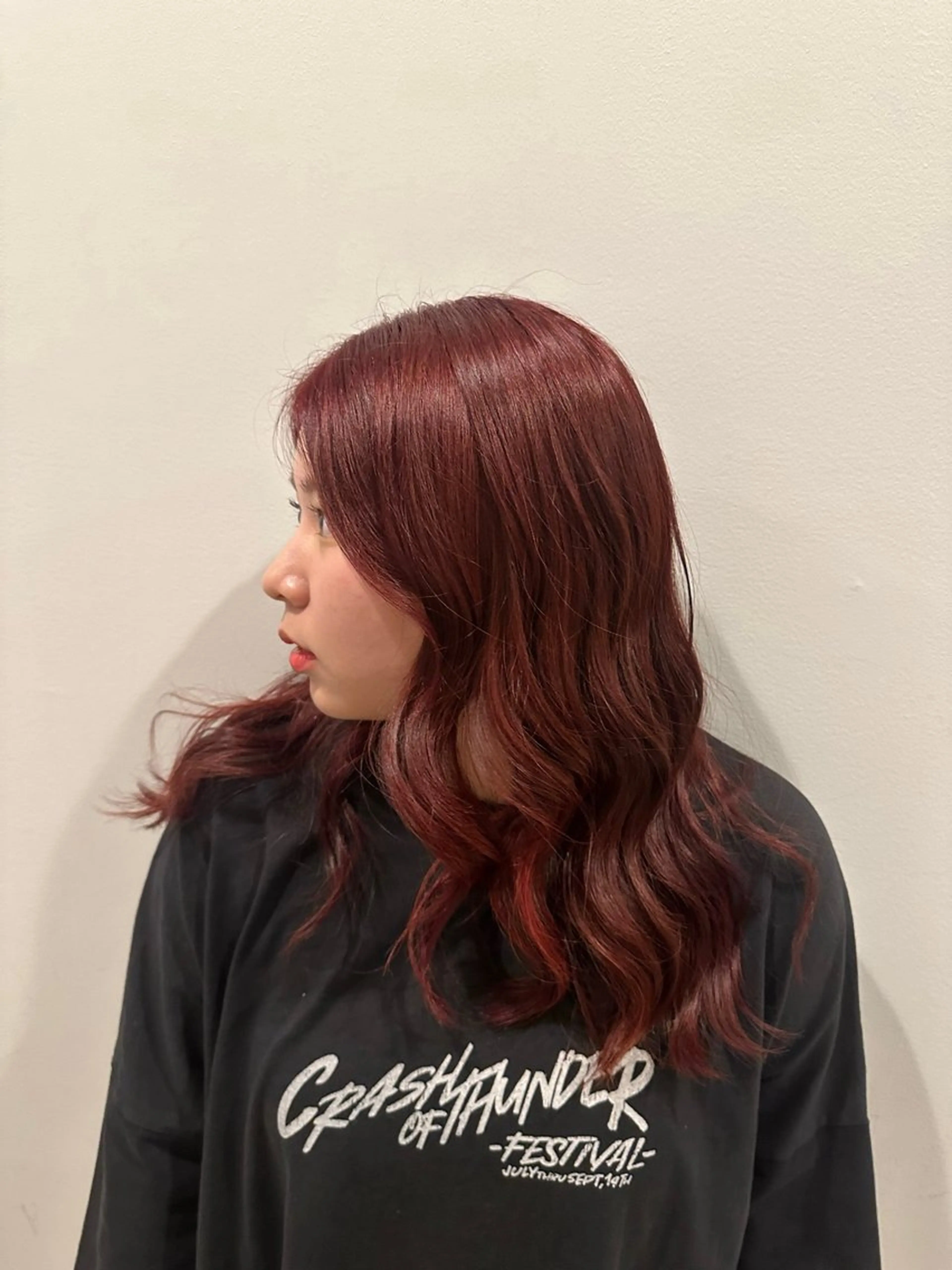 セミロング カラー ヘアアレンジ レッドカラー AYAKASA 暖色カラー/レイヤーのヘアスタイル