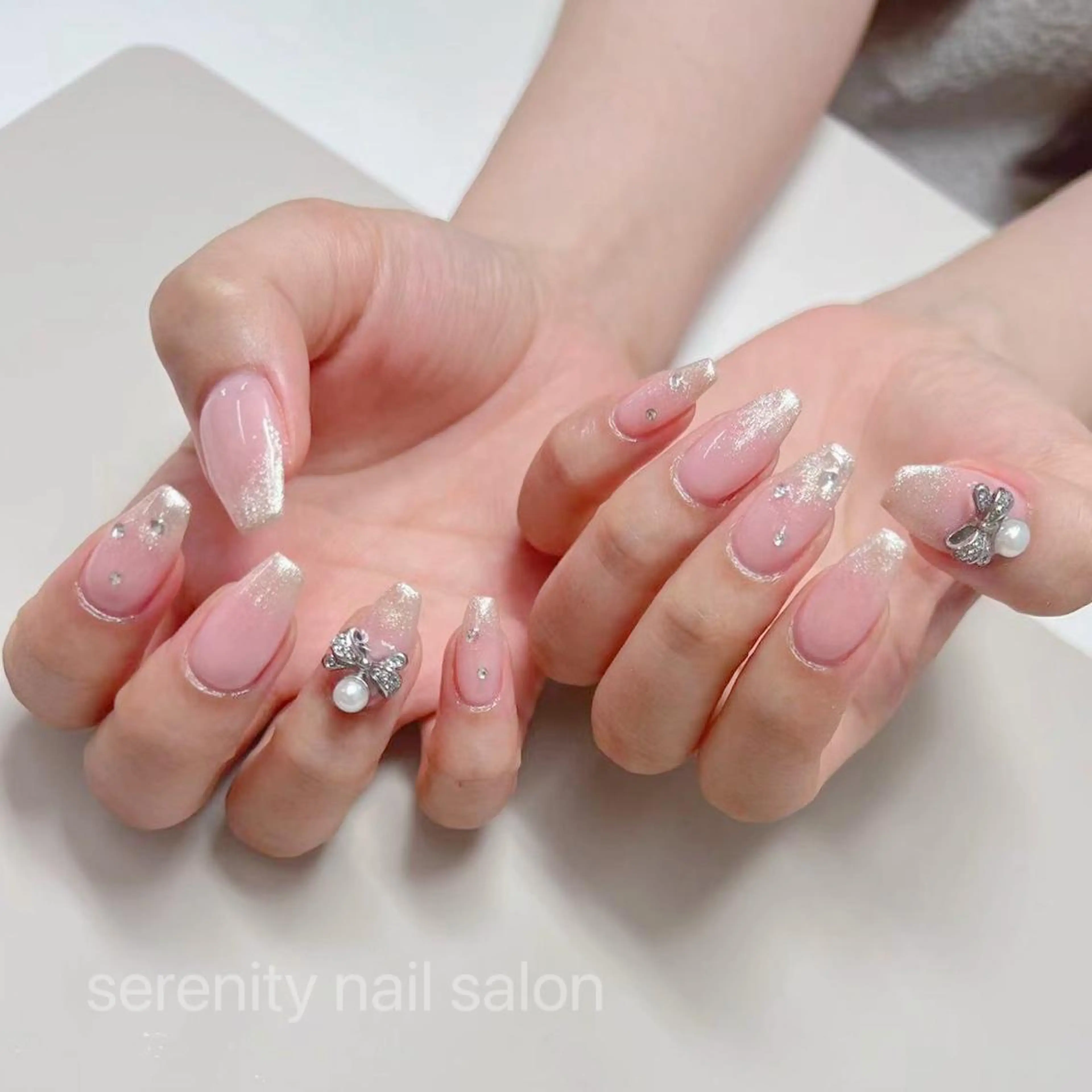 ネイル ハンドネイル ハンドケア ✨Serenity ワンホンネイルのネイルデザイン