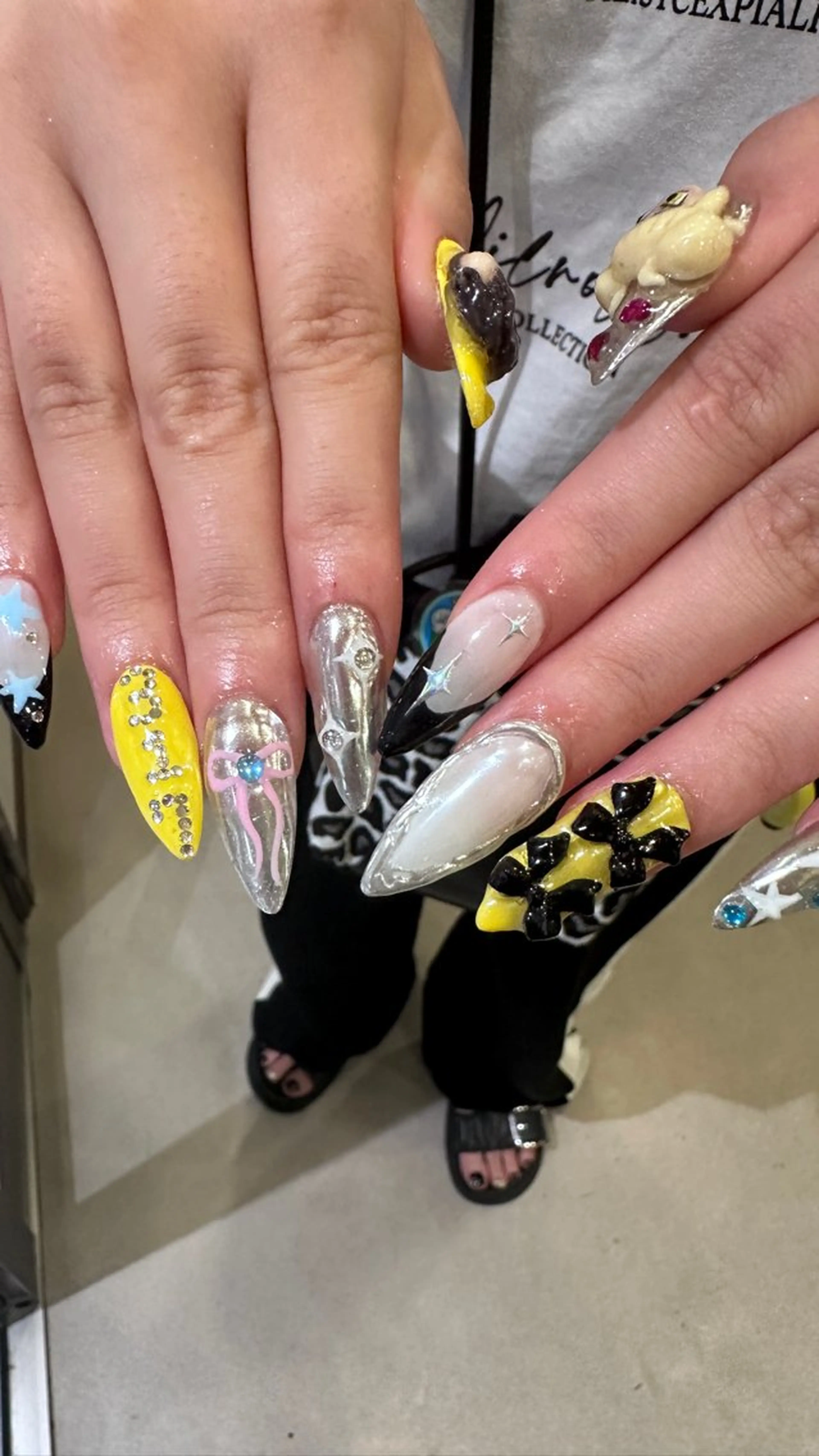 ネイル ハンドネイル 👽個性派ネイル🎀 komachiのネイルデザイン