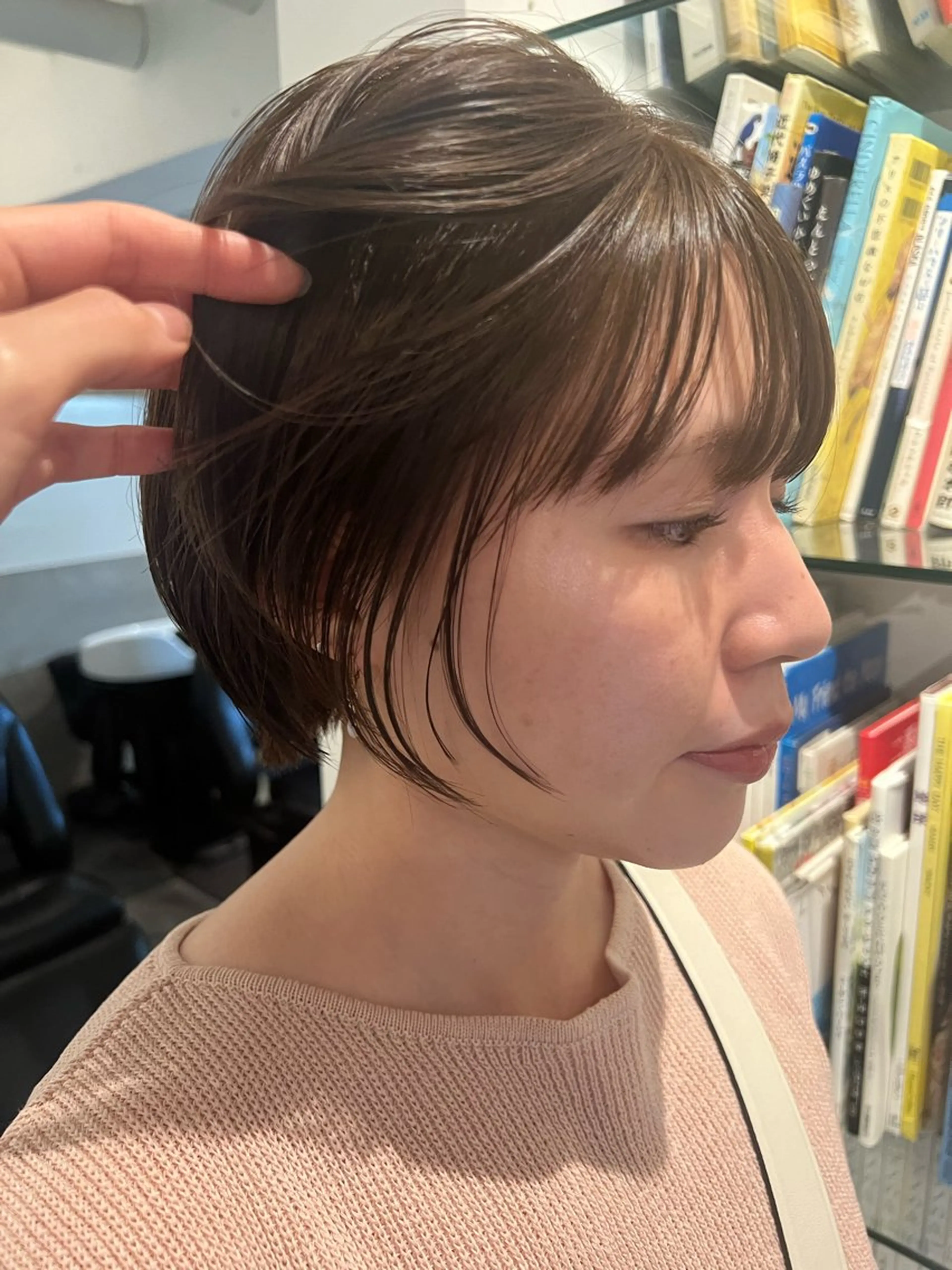 ショート カラー ヘアカラー 三谷 はるなのヘアスタイル