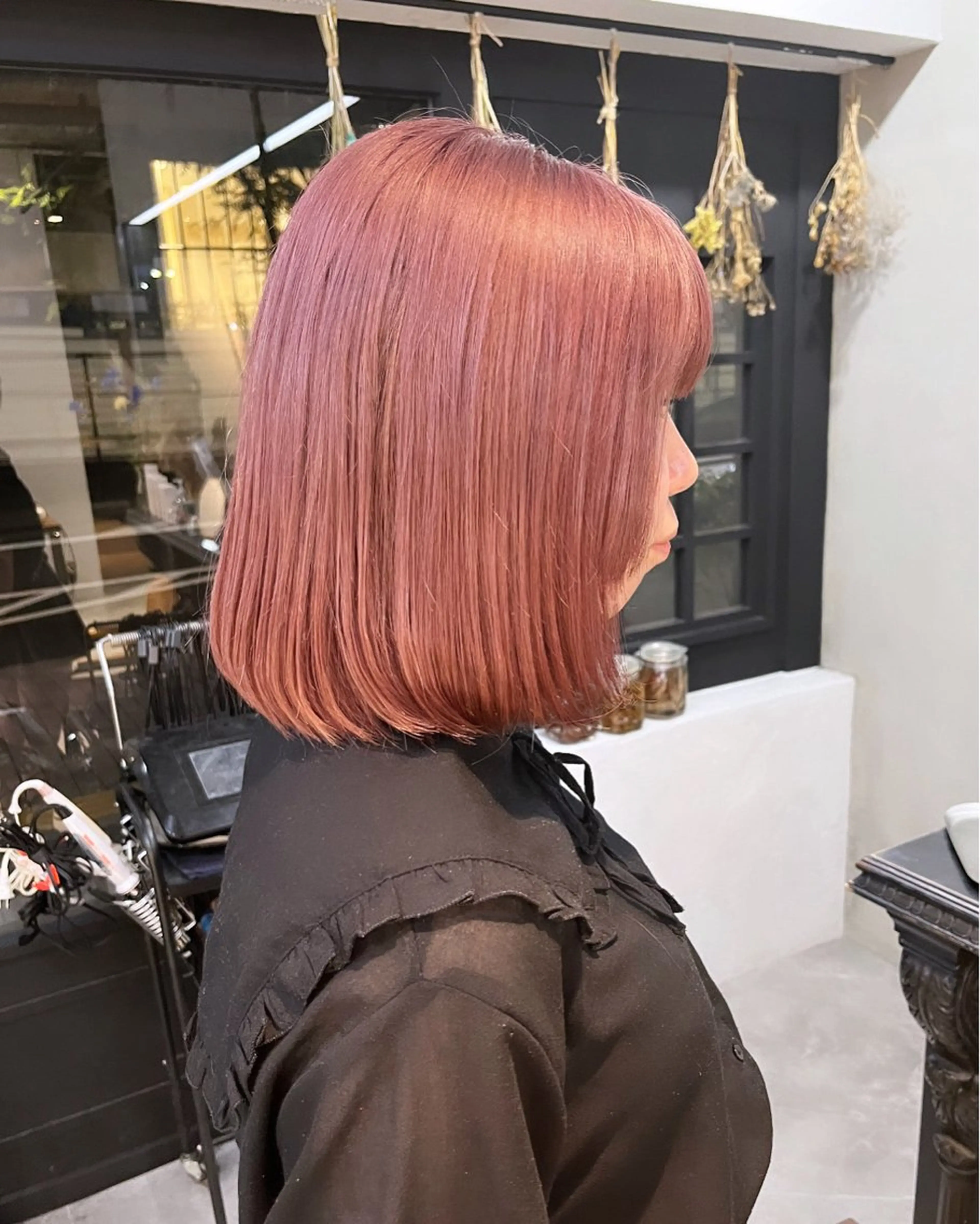 ミディアム ツヤ髪縮毛矯正 🩶manamiのヘアスタイル
