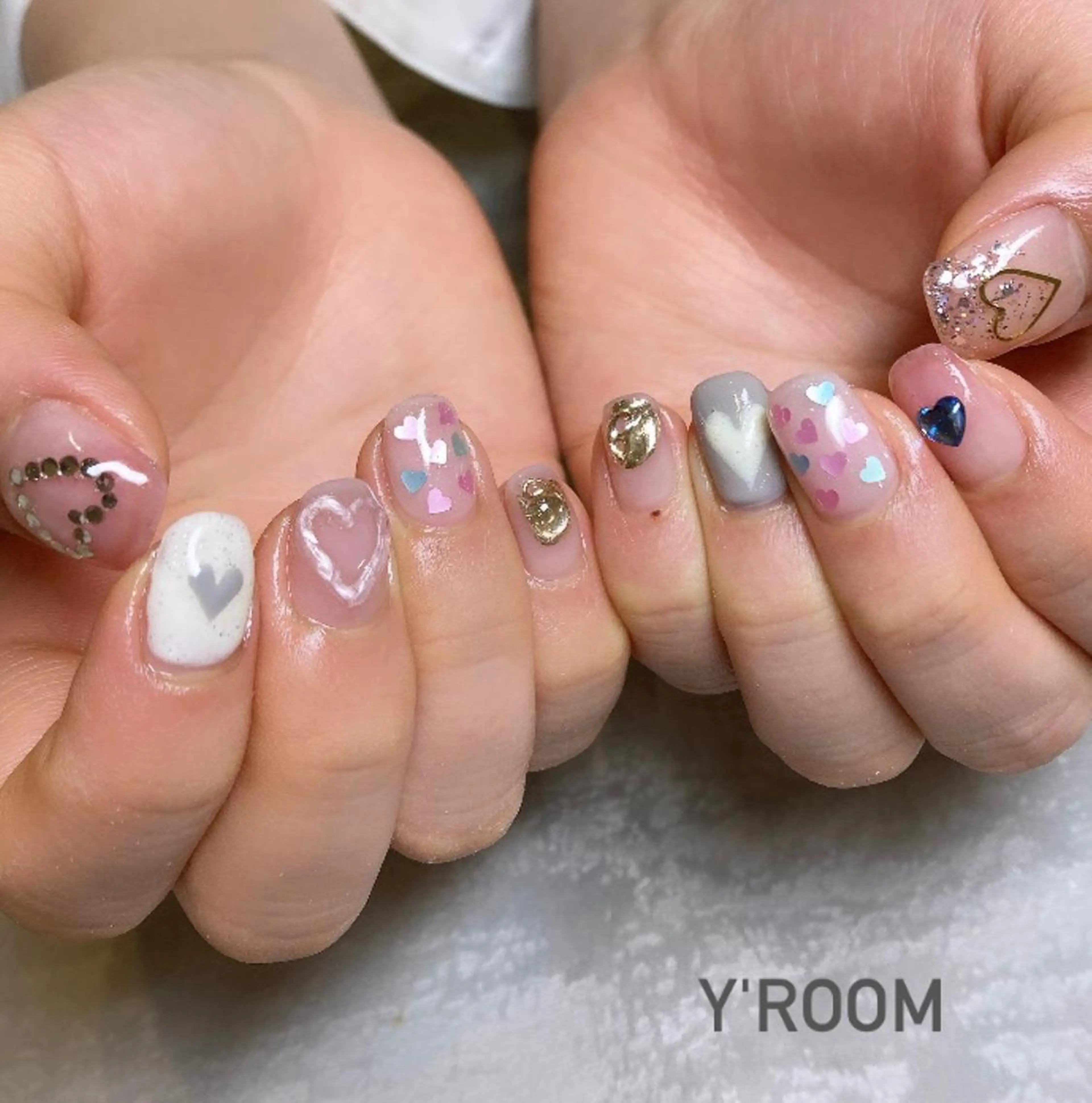 ネイル オーロラネイル フラッシュネイル フットネイル ジェルネイル ハート ハンドネイル YUKA （ネイリスト）のネイルデザイン