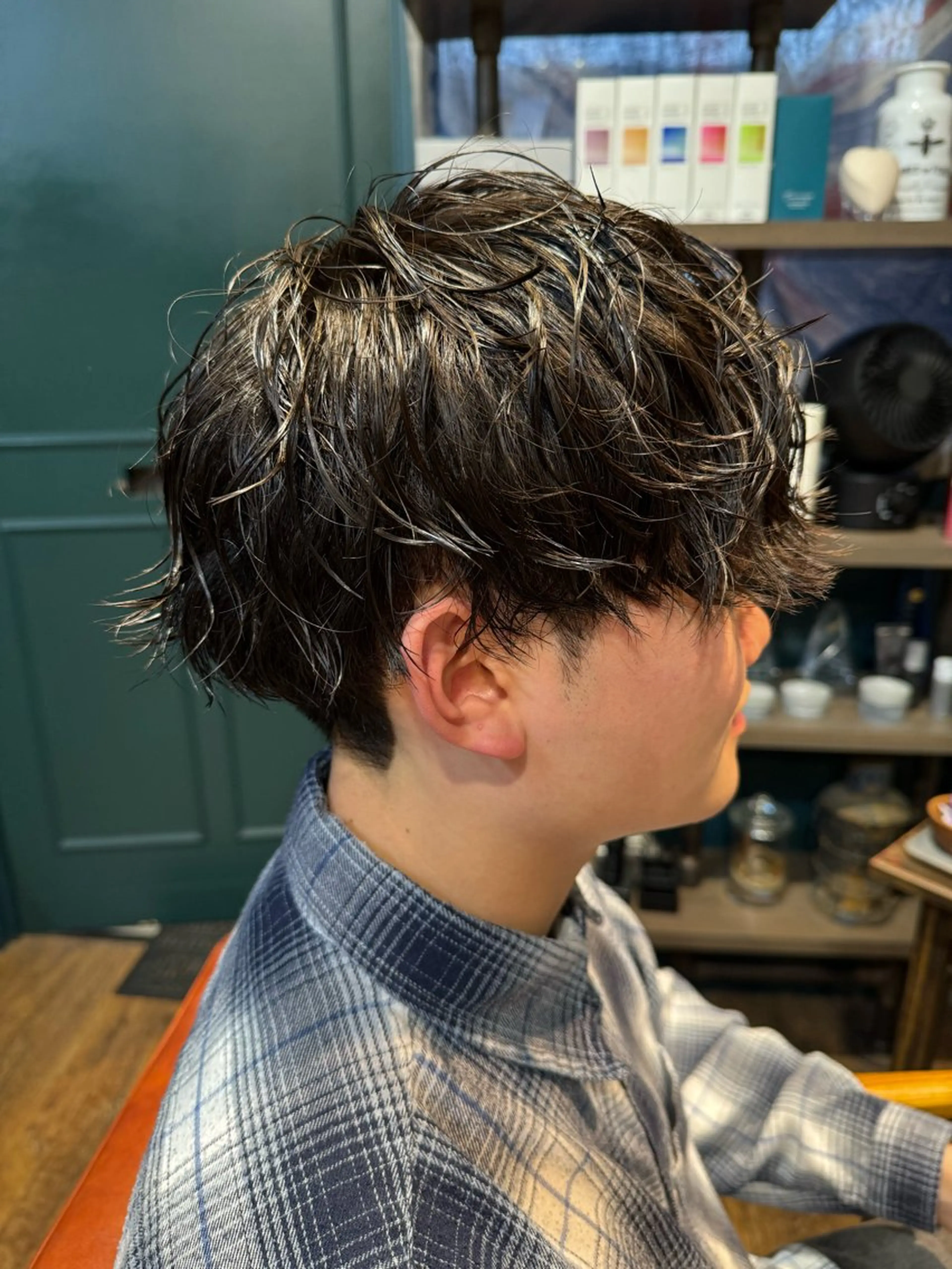 ショート カラー パーマ ヘアアレンジ メンズ メンズパーマ ツイストスパイラルパーマ スパイラルパーマ カット パーマ ヘッドスパ ヘアセット HAIR STUDIO  buzz所属・金子 富士のヘアスタイル