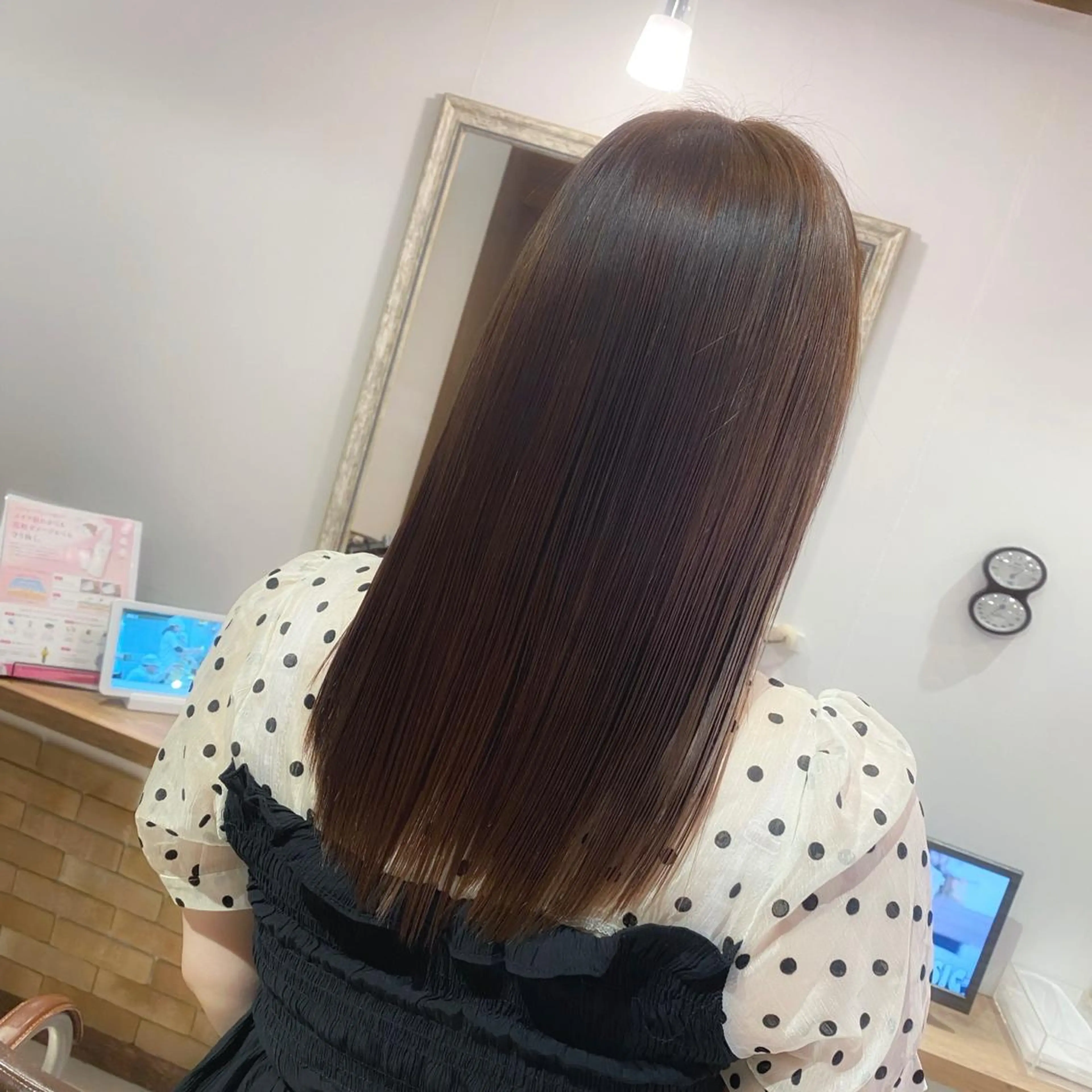 セミロング カラー ブラウンカラー 髪質改善 トリートメント 酸熱トリートメント ASILE（アジール）所属・髪質改善講師 安東駿介のヘアスタイル