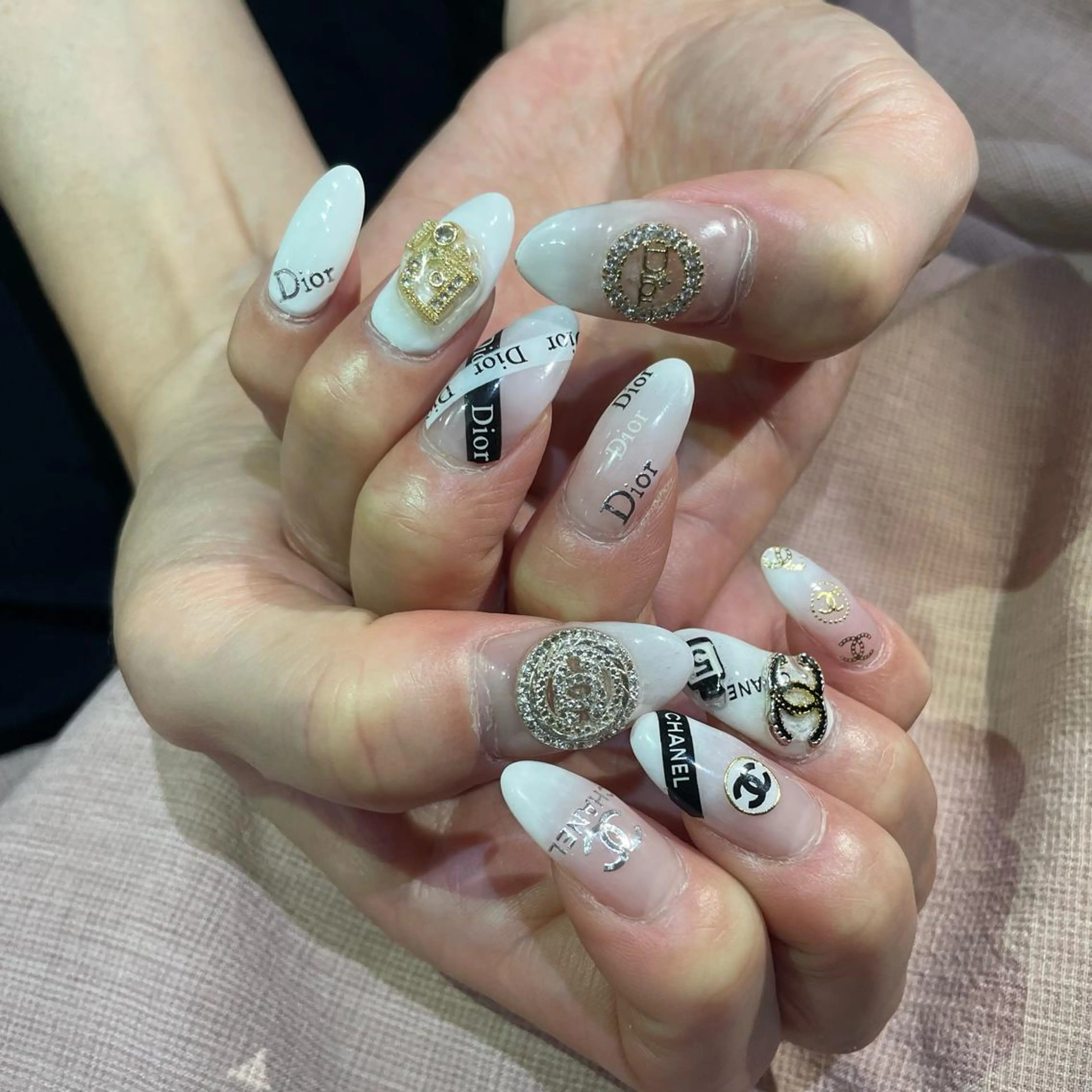 ネイル Salon de dahan所属・SALON DE DAHANのネイルデザイン