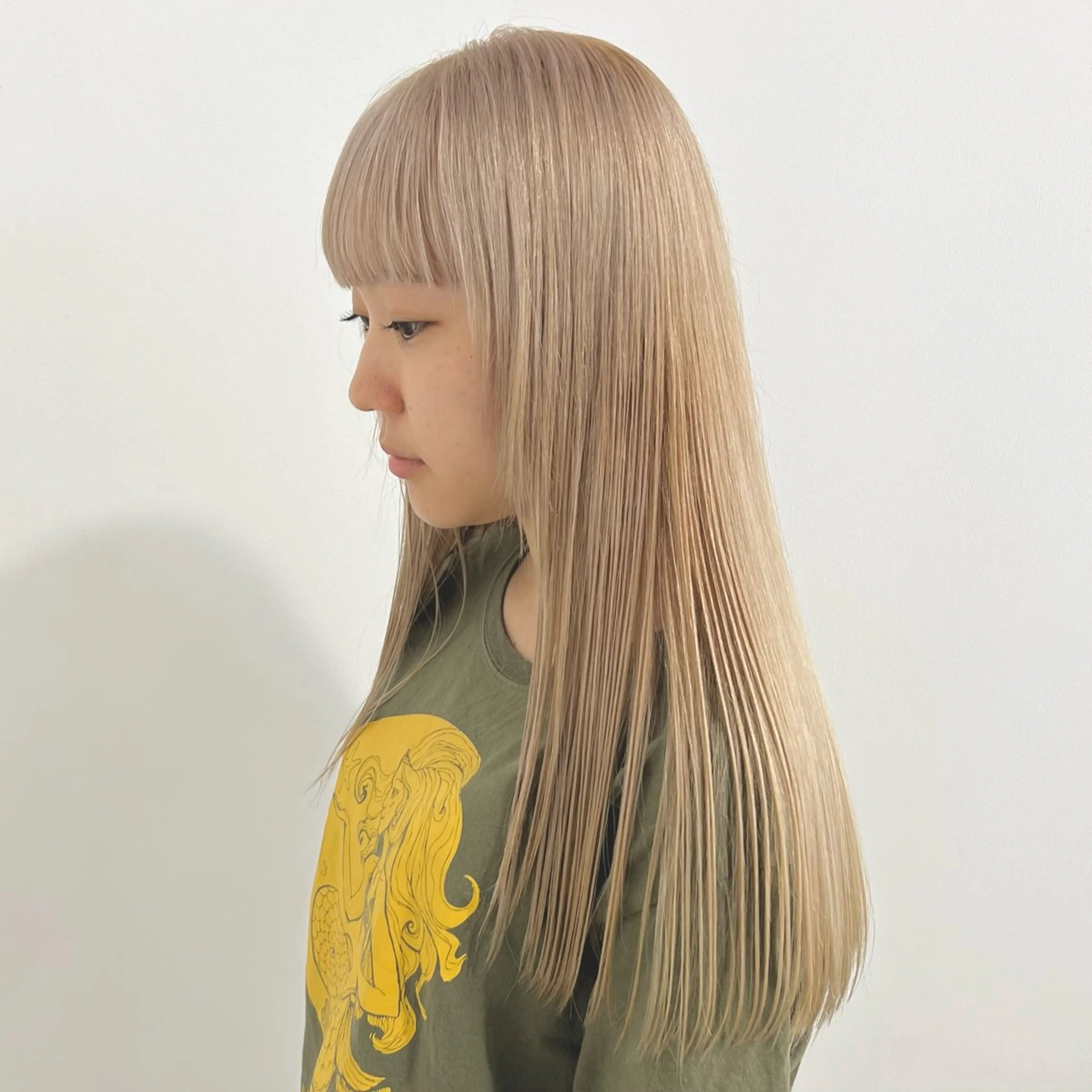 ロング カラー ヘアカラー トリートメント 🥃ベージュ/ ボブ🥃Yujiroのヘアスタイル