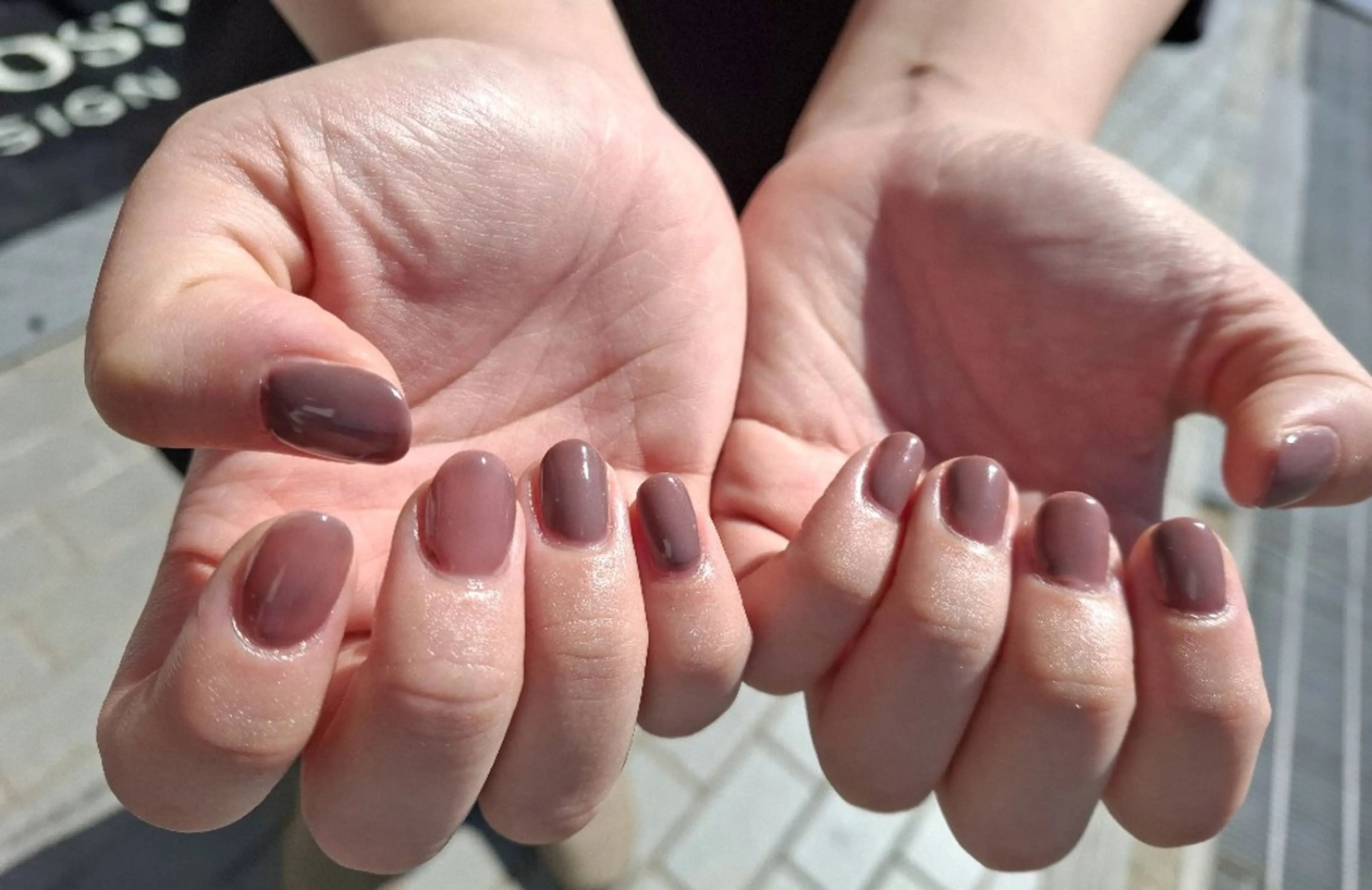 ネイル ワンカラーネイル KURONOSUHAIRDESIGN所属・岡林 えりのネイルデザイン