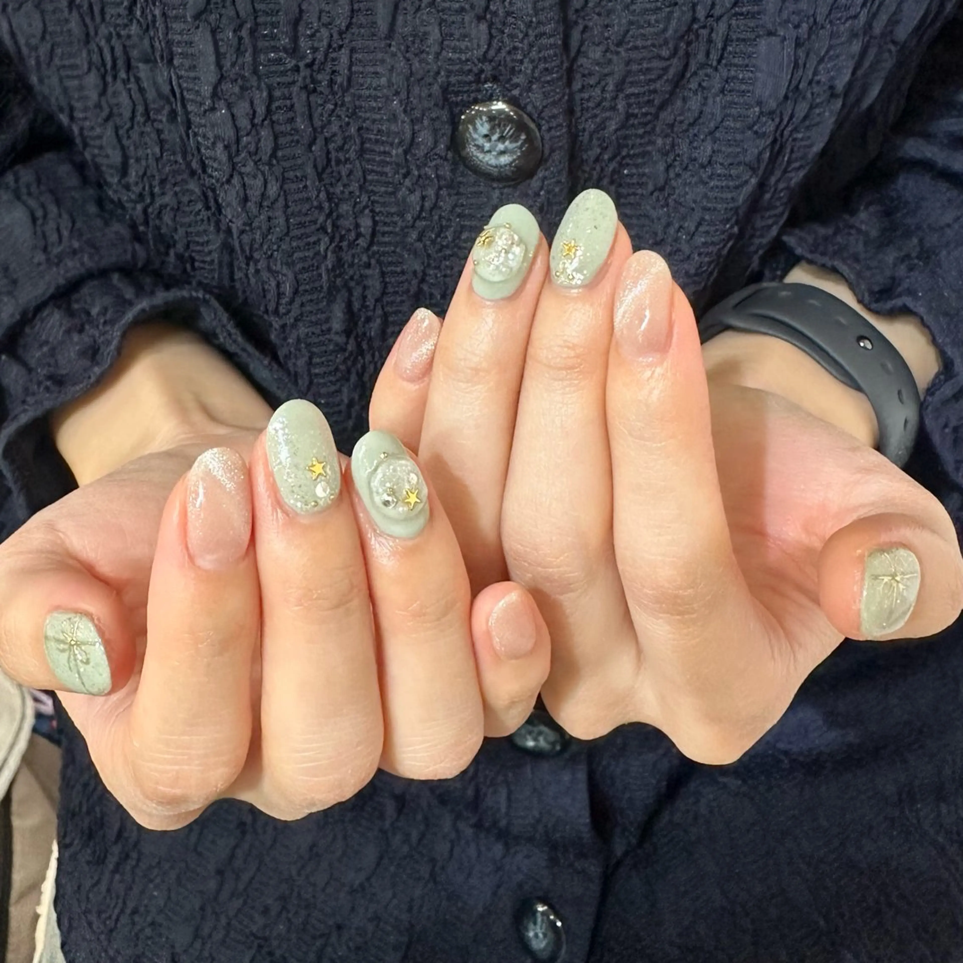 ネイル un Riche新宿 Hasuikeのネイルデザイン