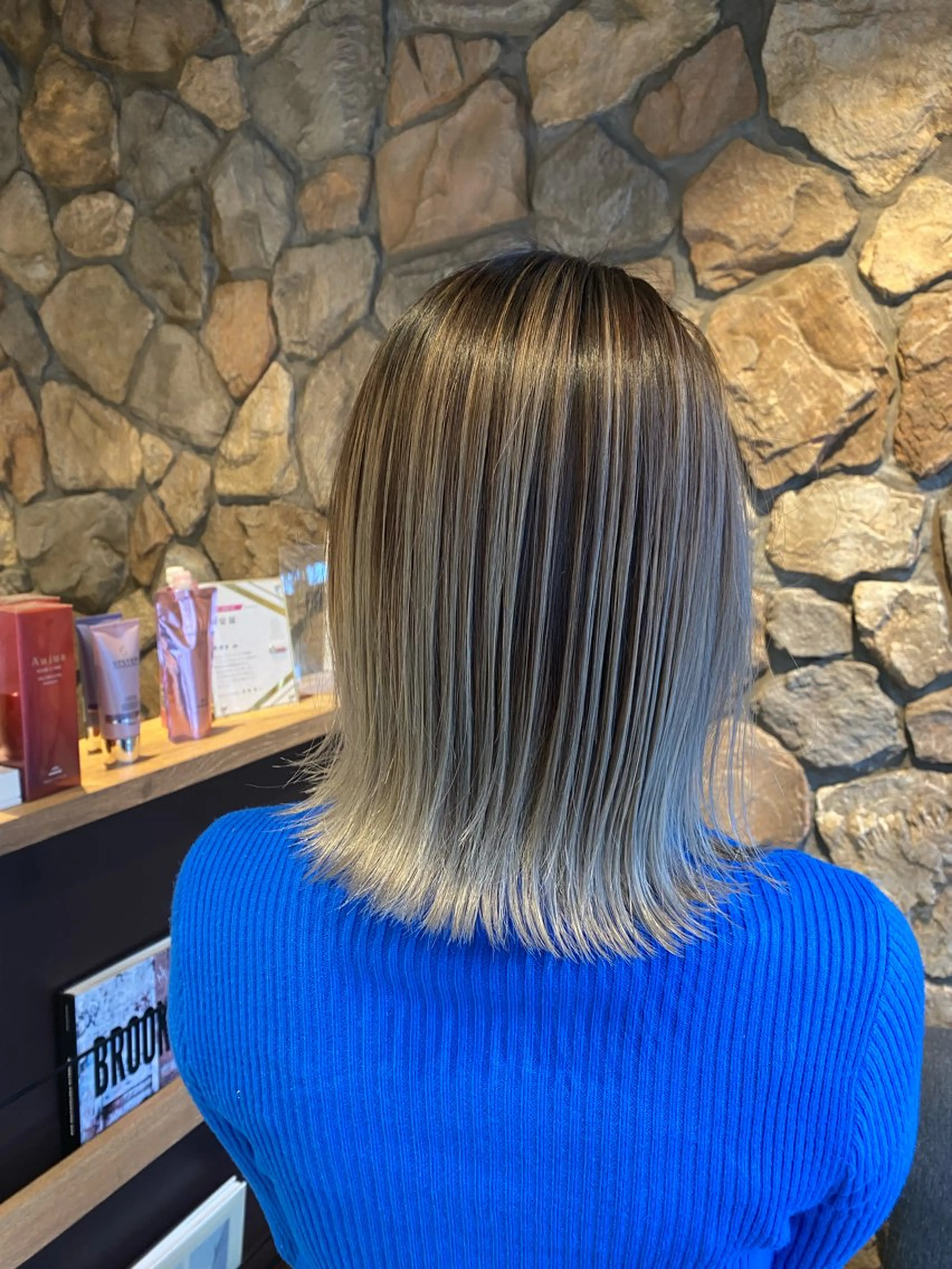 カラー バレイヤージュ LUCK 船橋のヘアスタイル