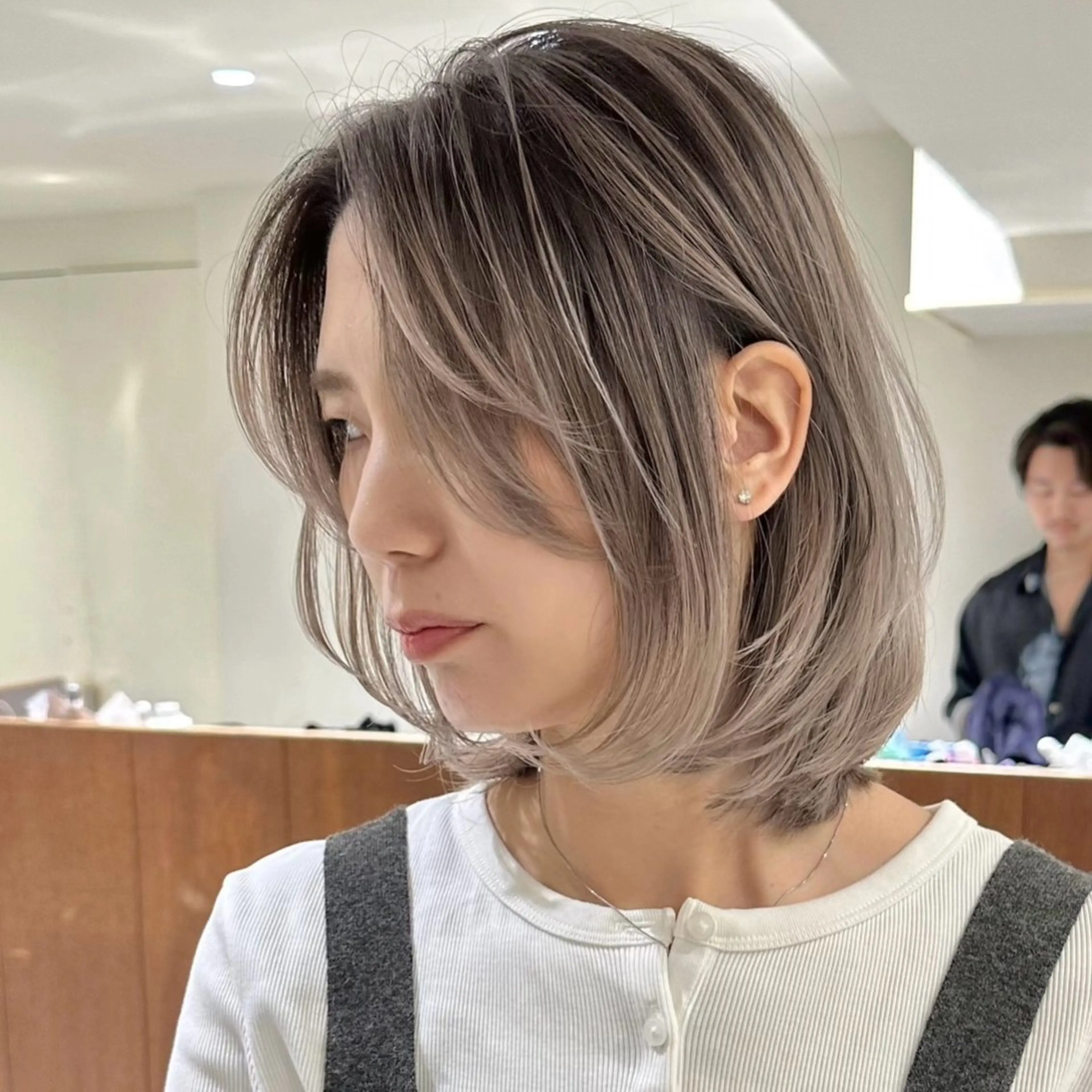 ミディアム カット ヘアカラー ショート特化✨ 津々美のヘアスタイル