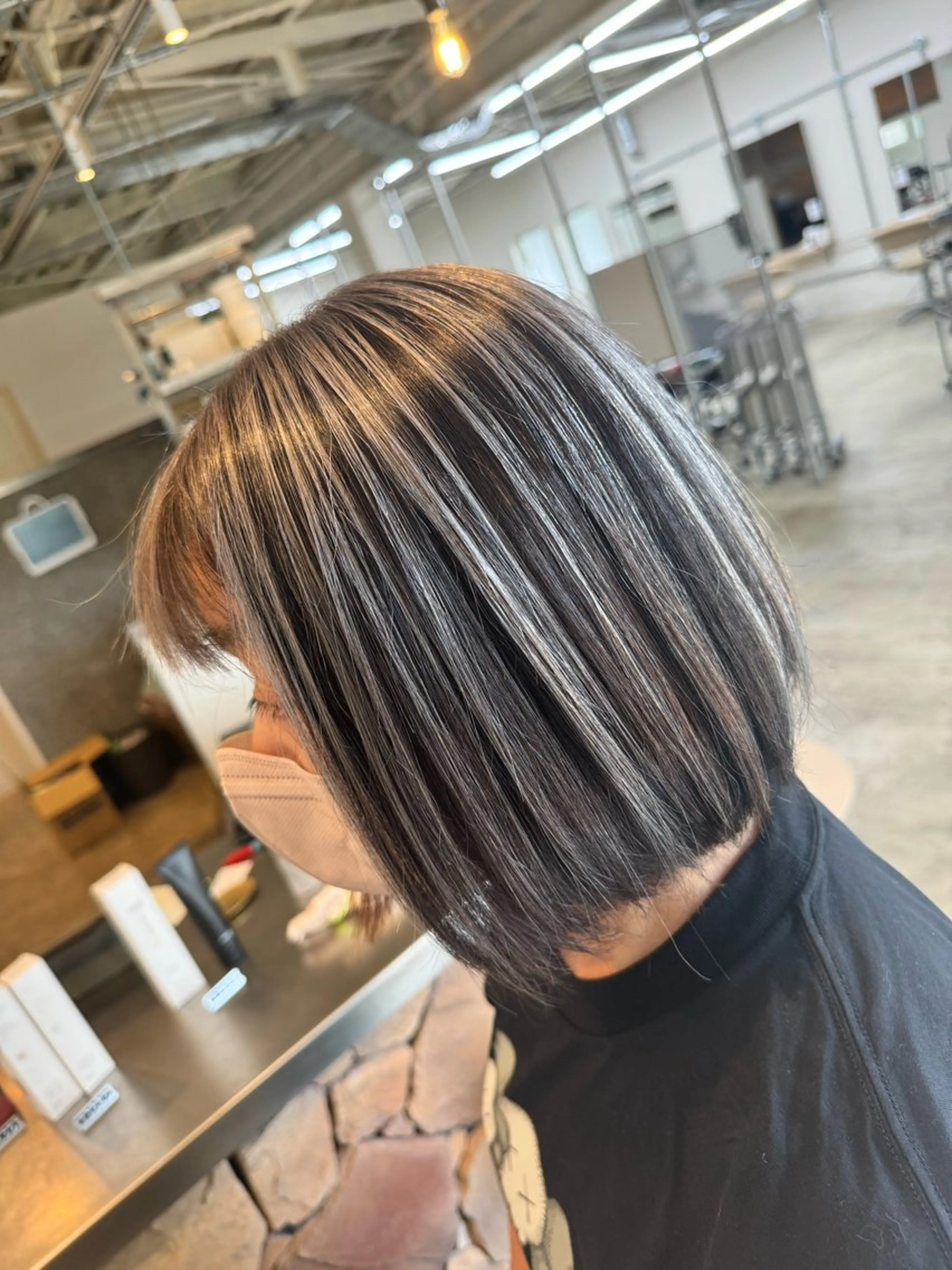 ミディアム カラー ヘアカラー トリートメント Tsuyoki .のヘアスタイル