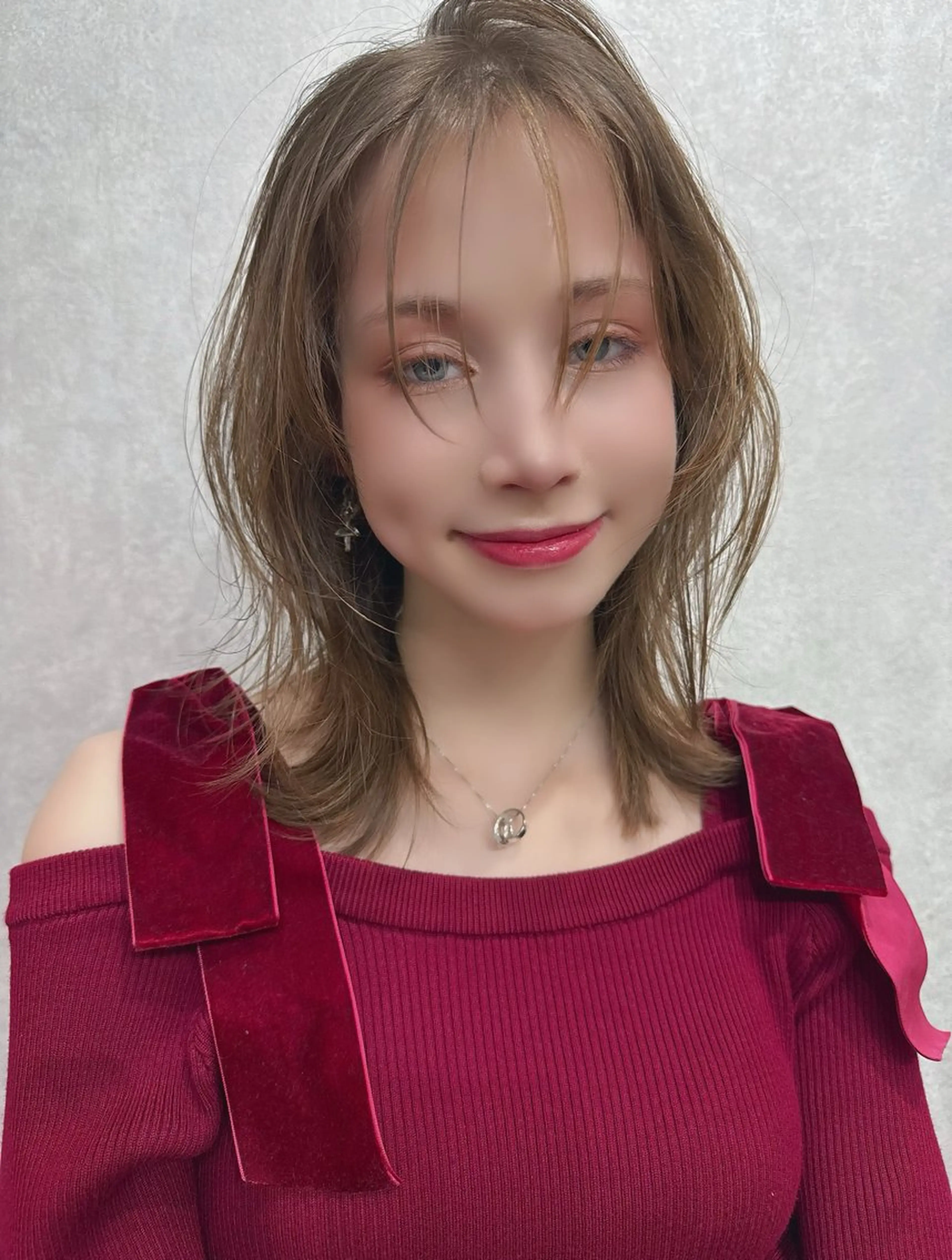 ミディアム カラー レイヤーカット AIRI layer cut hairのヘアスタイル