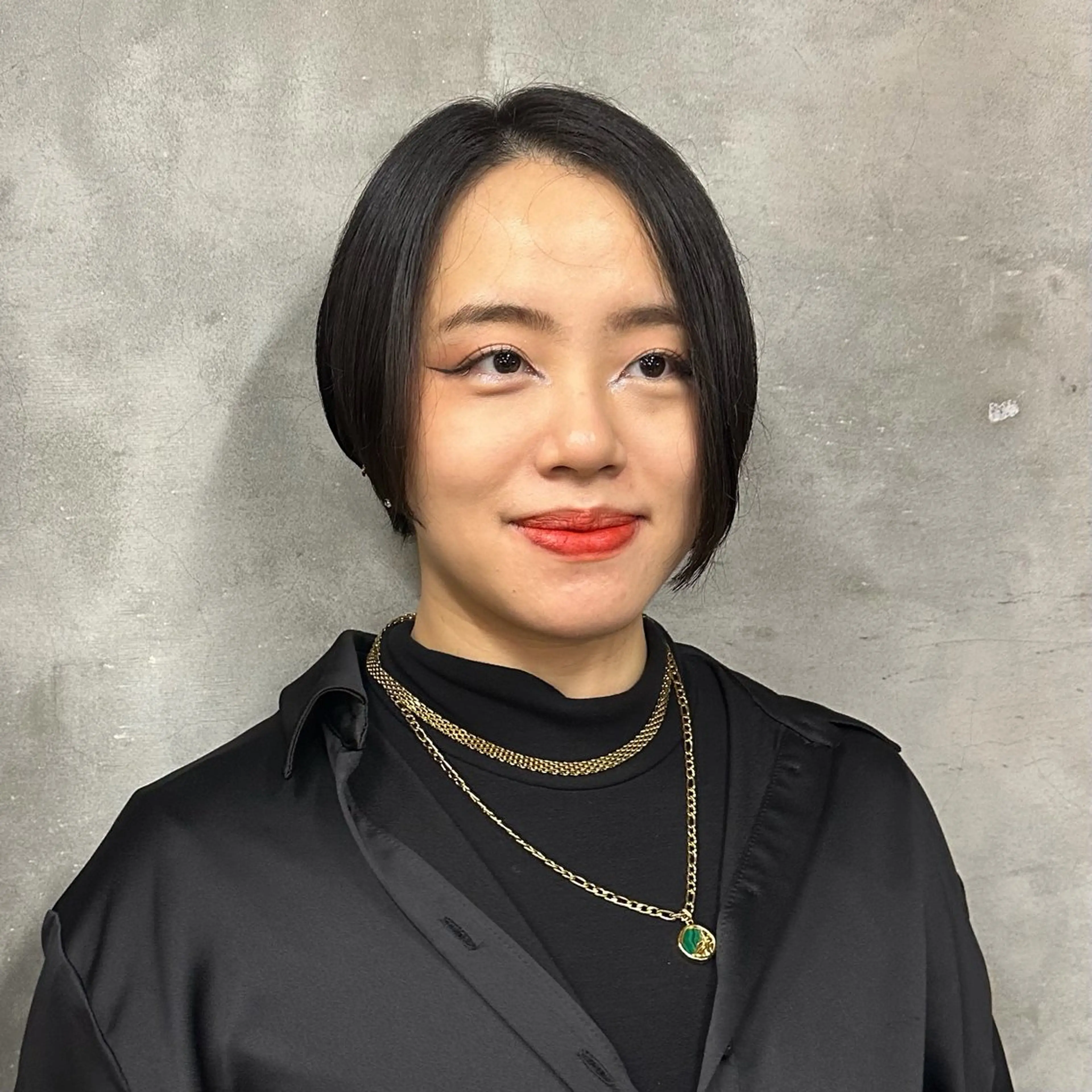 ショート ワクダ アイリのヘアスタイル