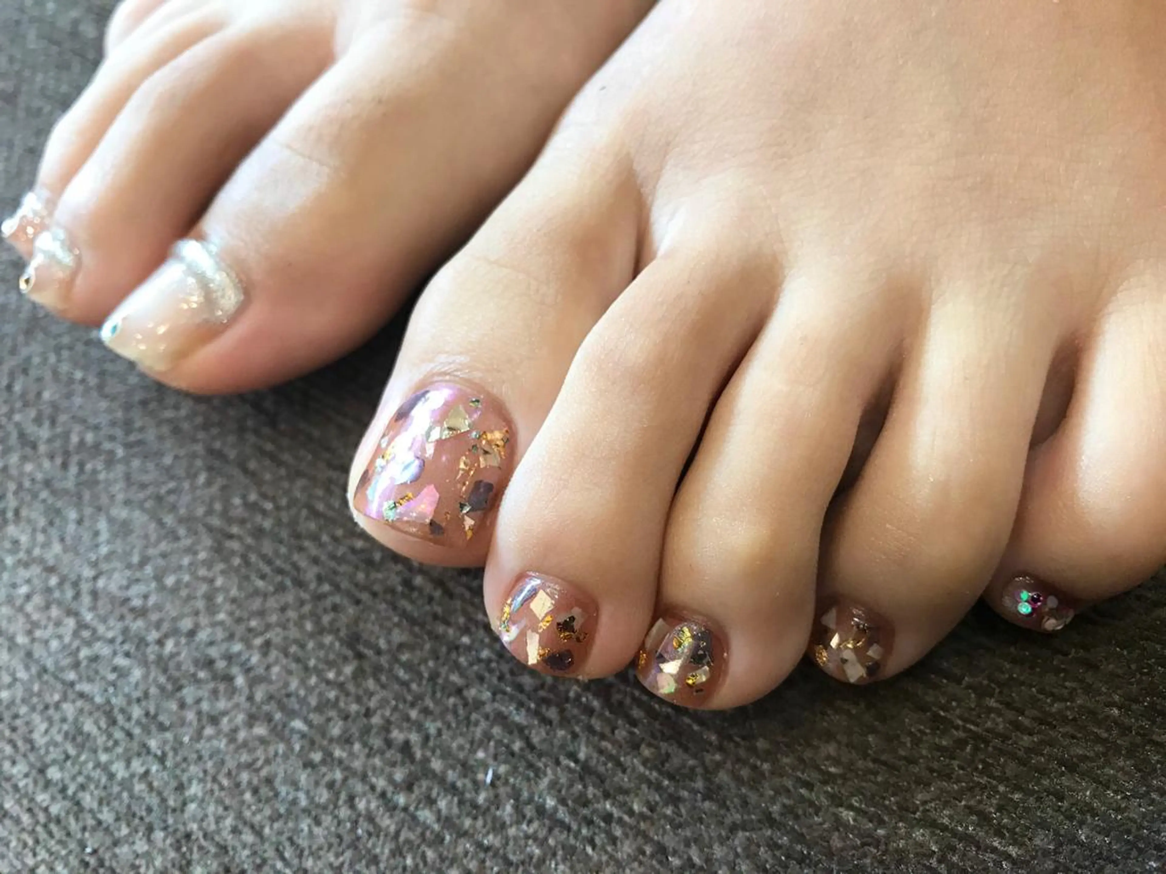 ネイル フットネイル ニュアンスネイル フットネイル eclale nのネイルデザイン