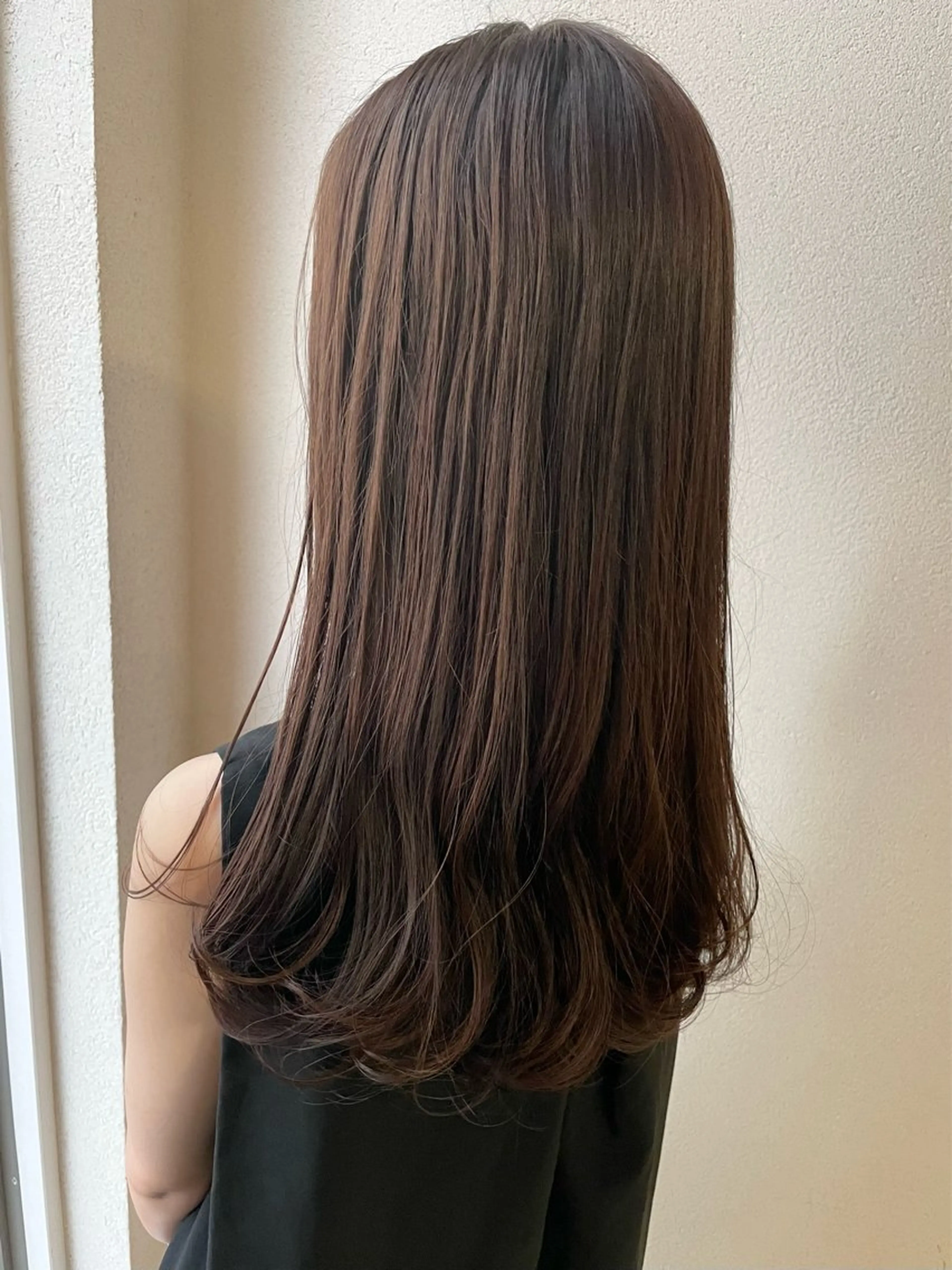 ロング カラー グレージュ 沢田 瞳のヘアスタイル