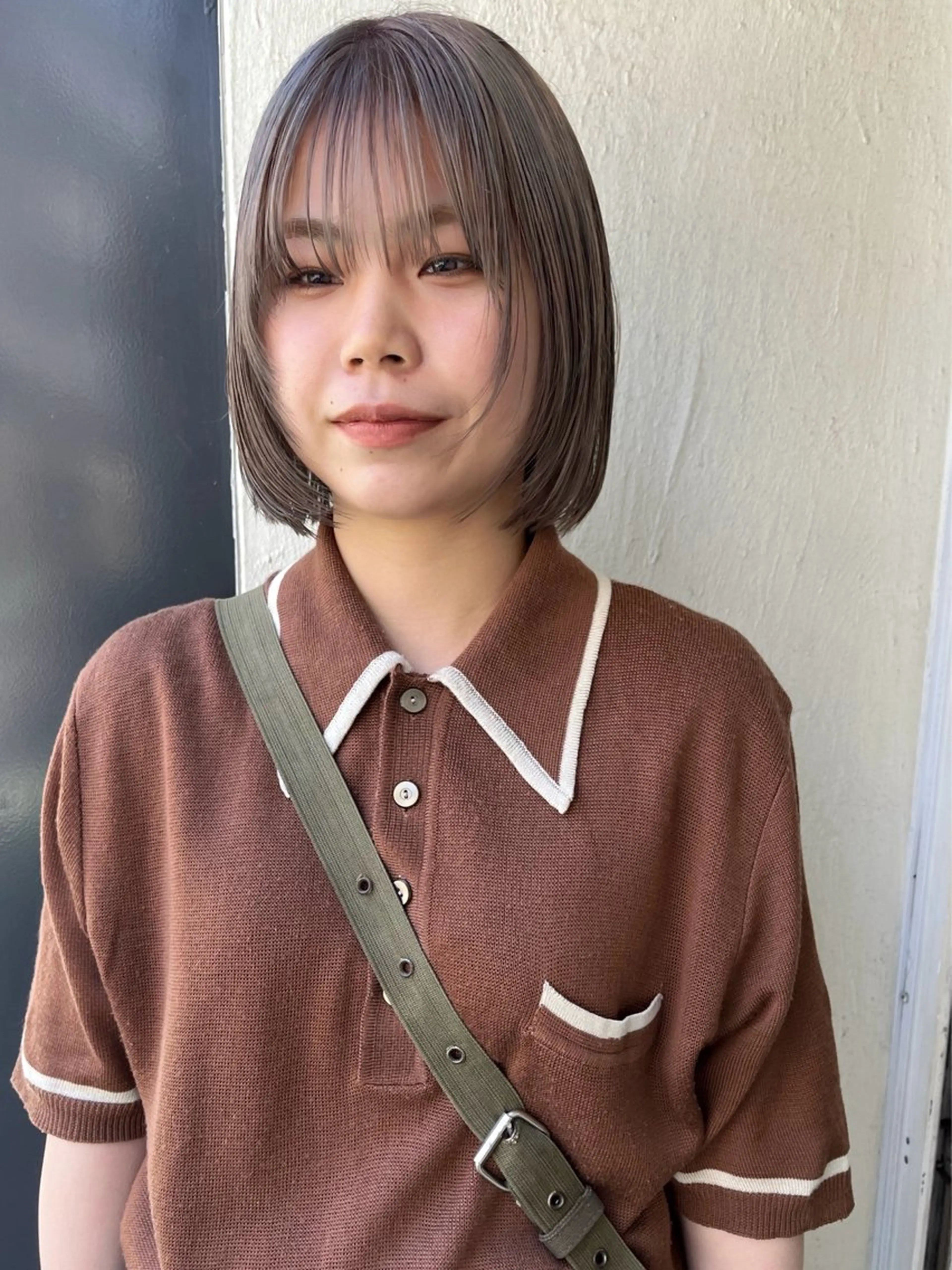 ミディアム カラー ボブレイヤー ベージュカラー ブリーチ ケアブリーチ ハイトーンカラー カット ヘアカラー トリートメント 金井京介/パーマ /レイヤー/ボブのヘアスタイル