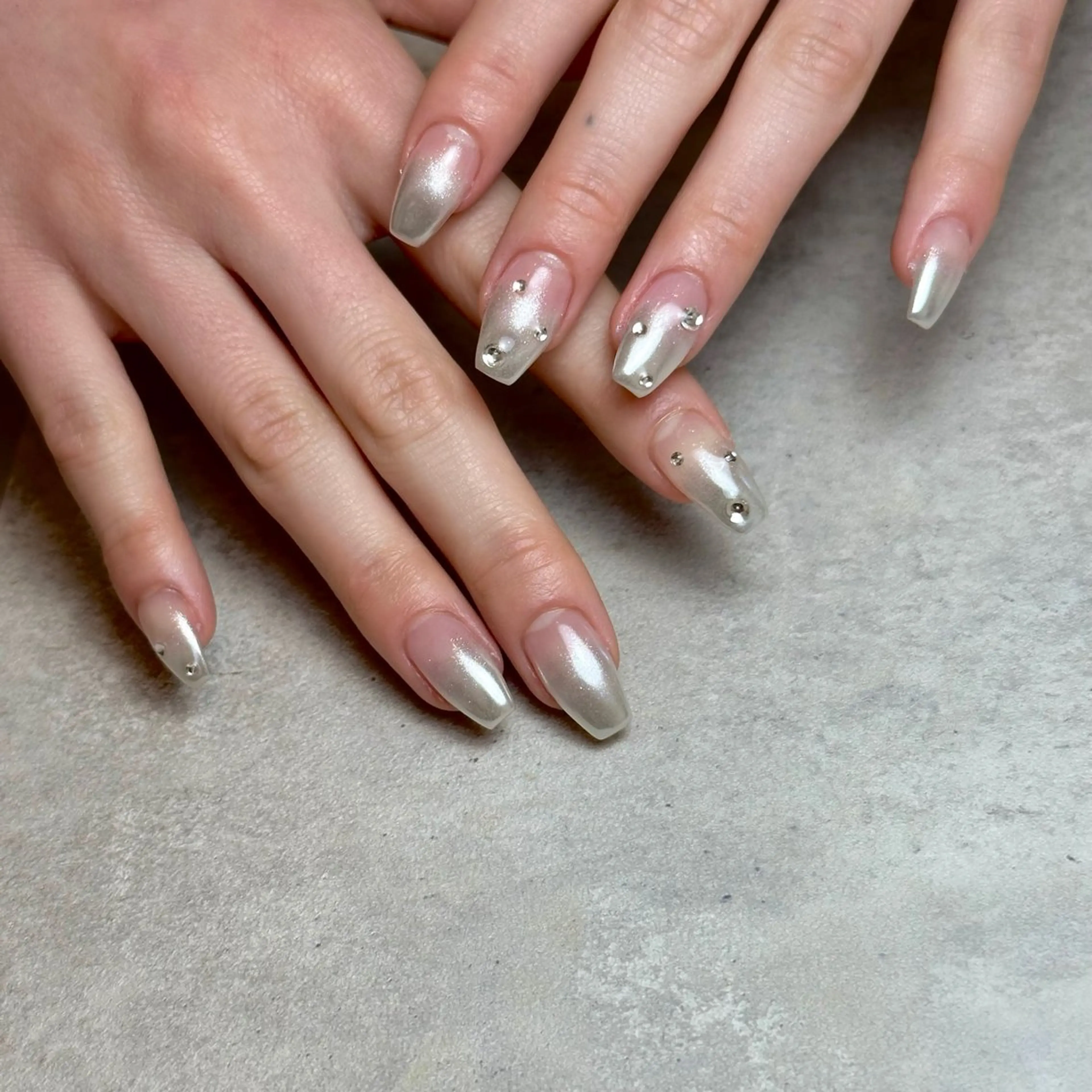 ネイル グラデーション ミラーネイル havi nailのネイルデザイン