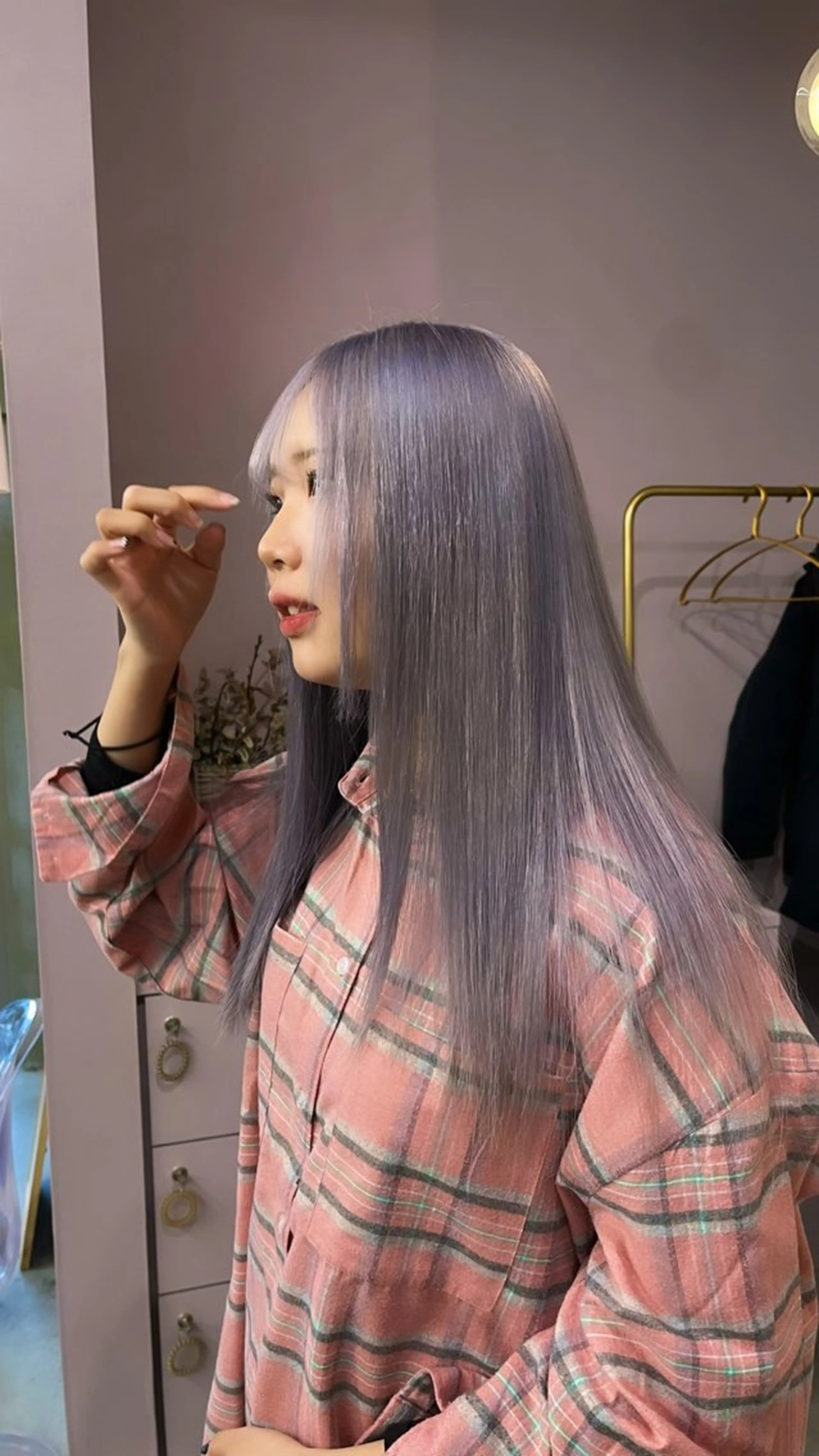 ロング カラー ラベンダーカラー qulim所属・櫻井 はるなのヘアスタイル