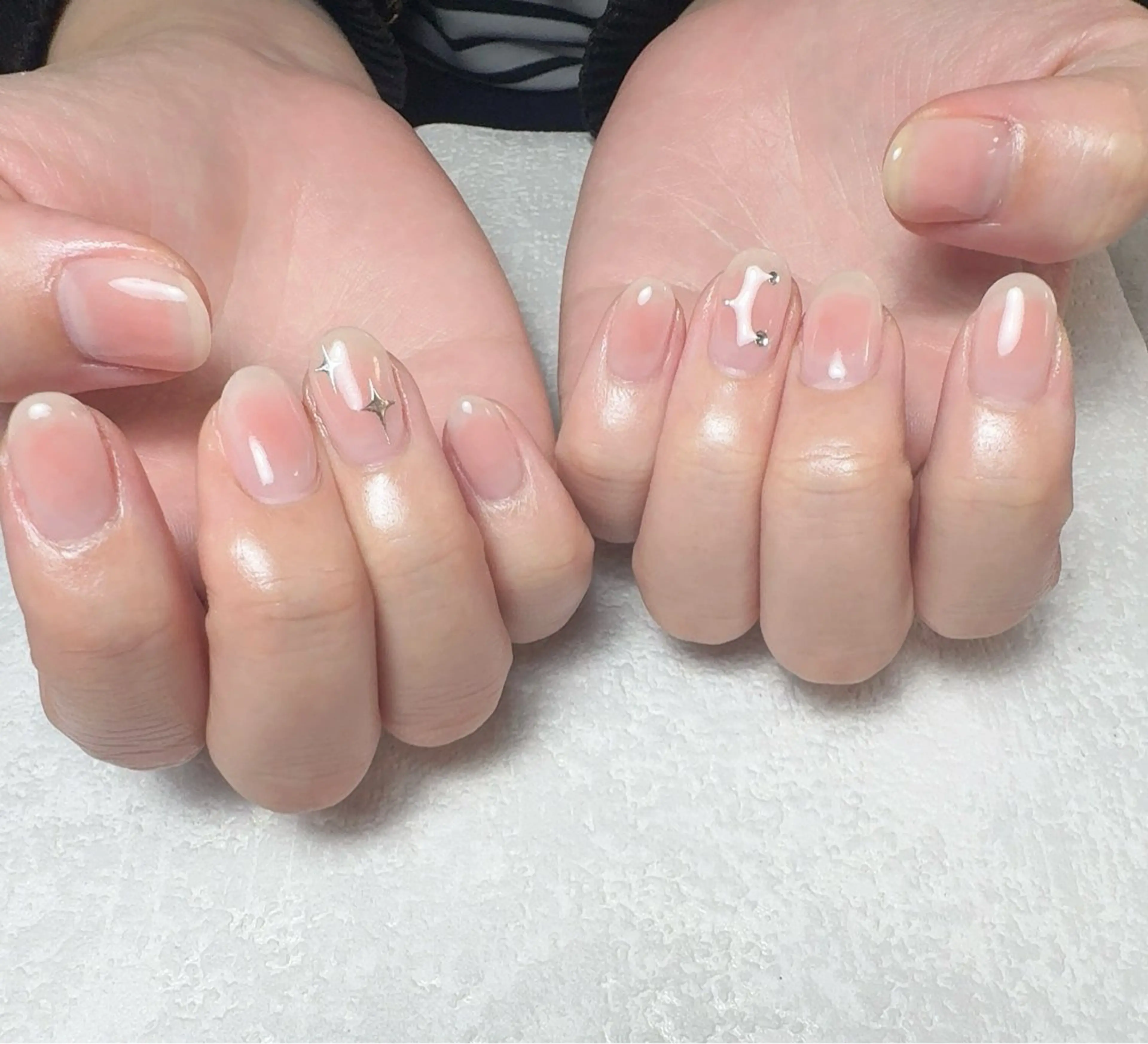 ネイル チークネイル Li-fra MIZUKIのネイルデザイン