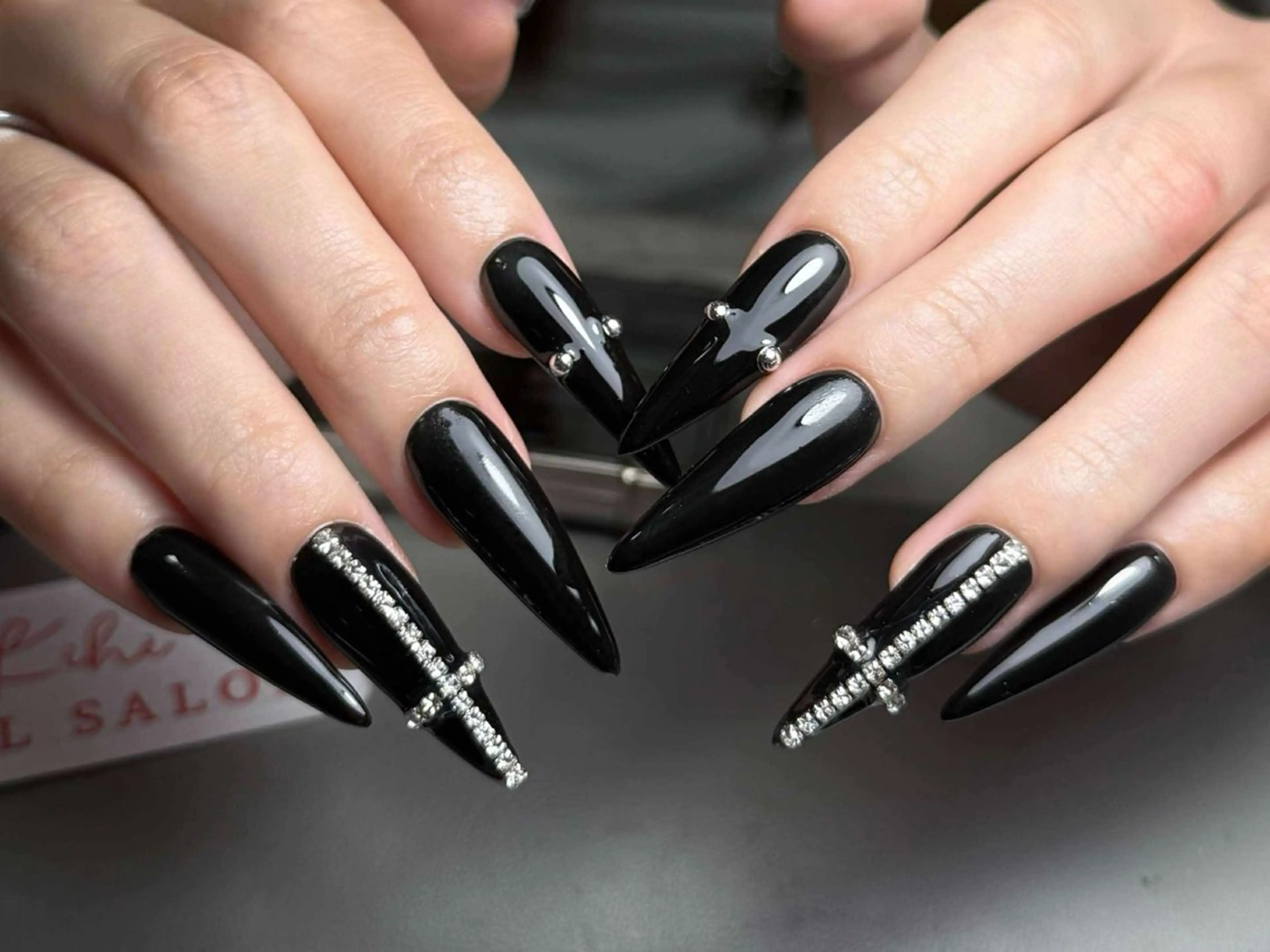 ネイル アートネイル フレンチネイル ジェルネイル グラデーション 韓国ネイル ハンドネイル 💕鈴木ユリ パラジェル/オフ無料のネイルデザイン