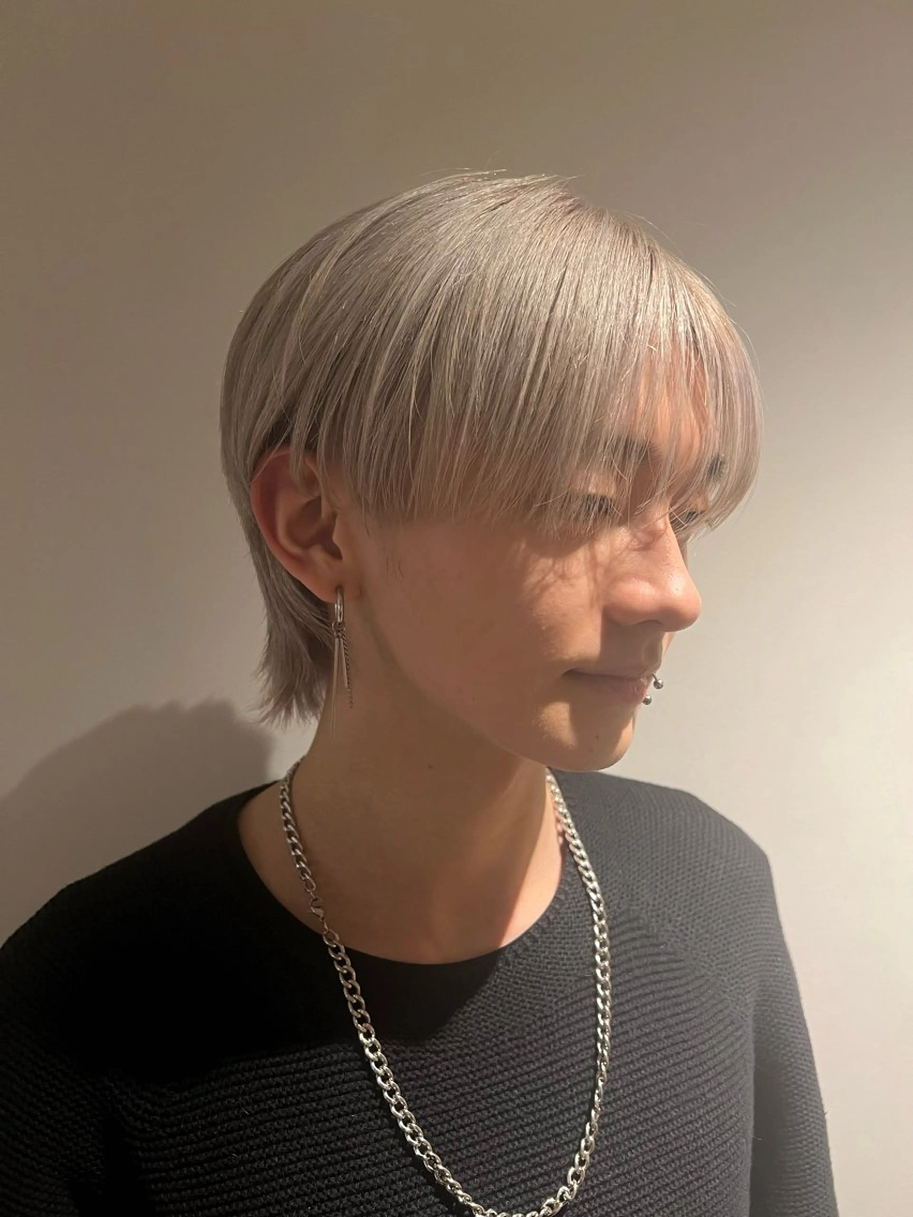ショート カラー メンズ メンズハイトーン 学生（メンズ向け） メンズウルフカット ハイトーンカラー 学生 レイヤーカット/♡ /透明感カラー/SUのヘアスタイル