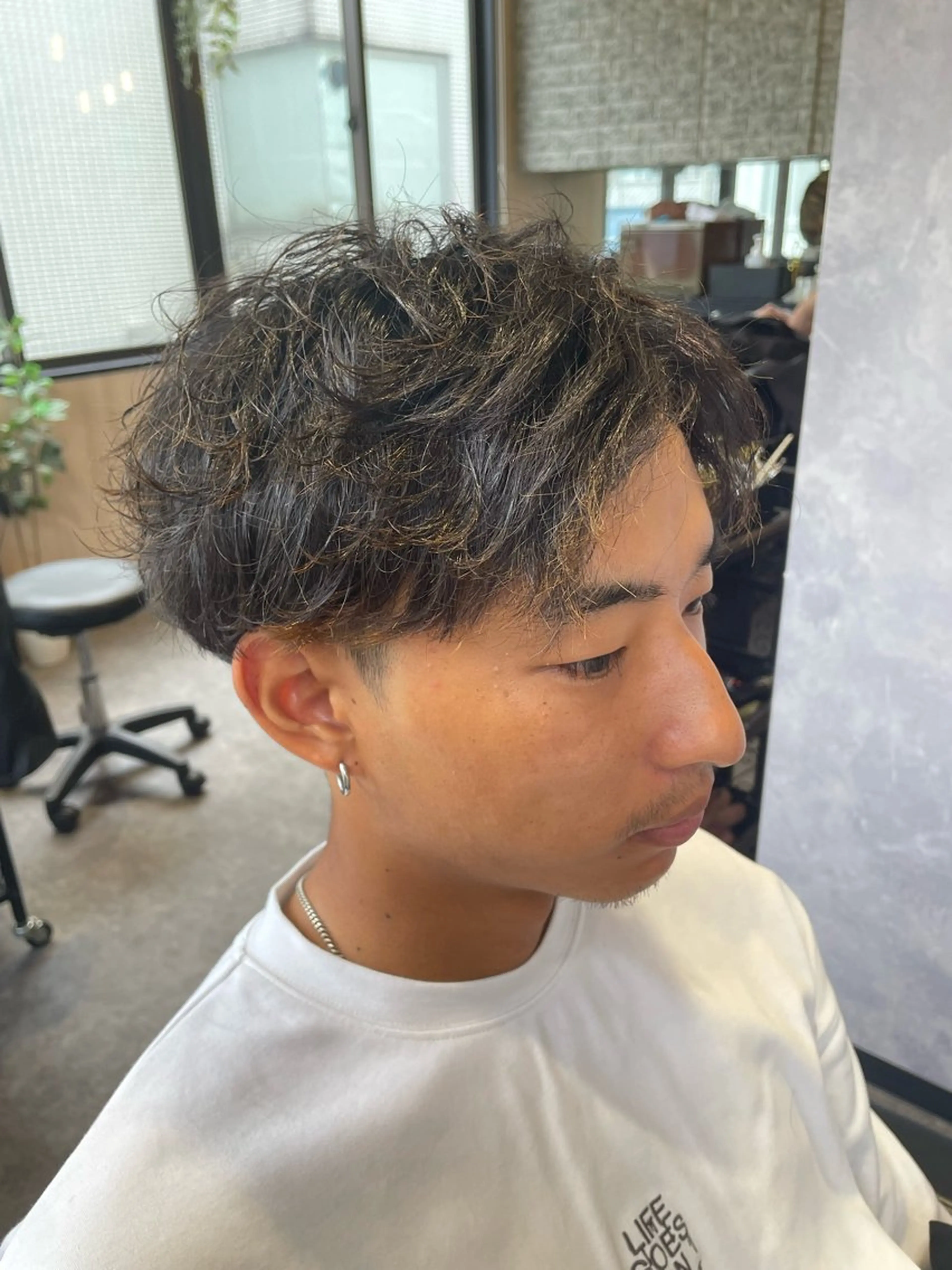 パーマ メンズ メンズヘア&眉毛整形 タナカフジの眉毛・アイブロウイメージ