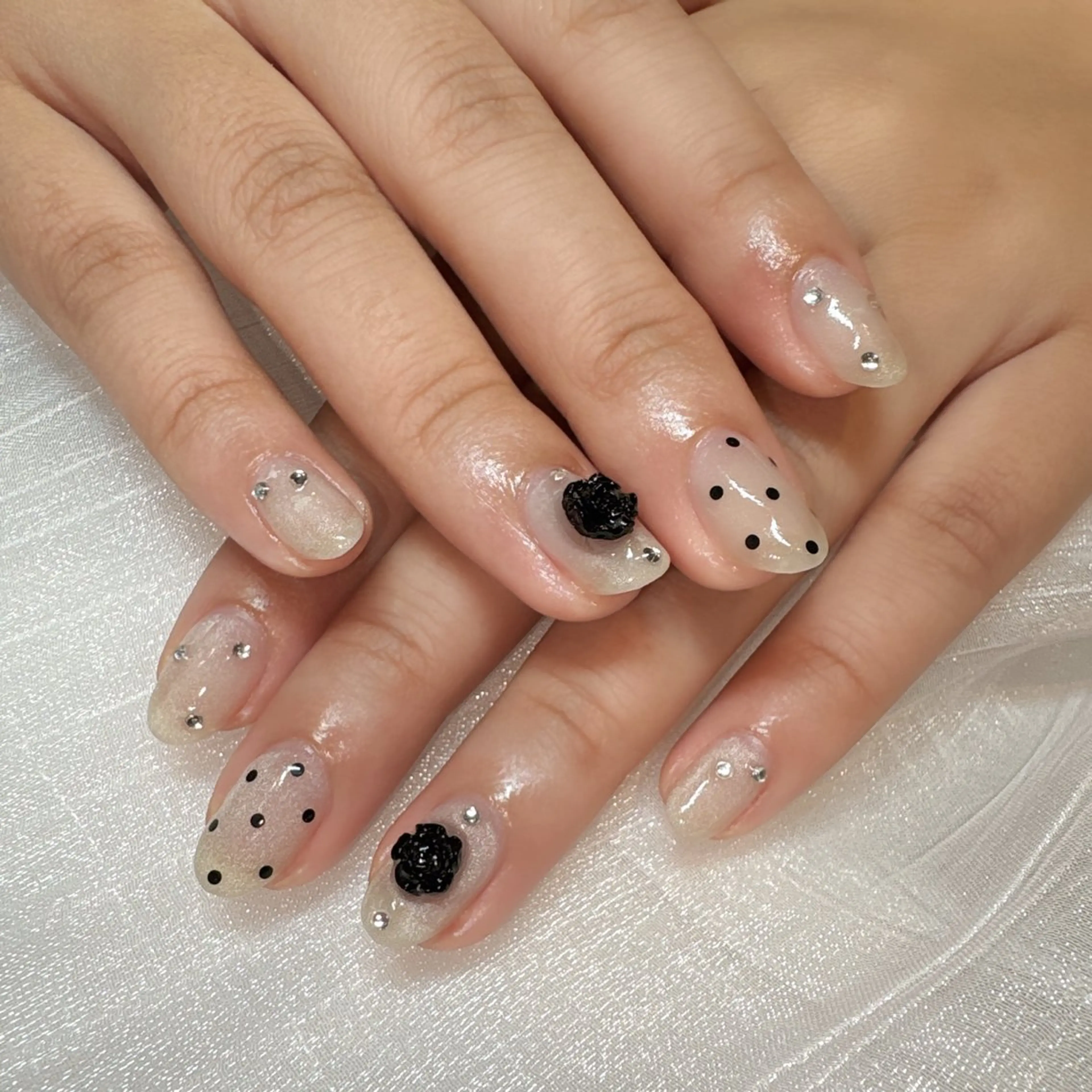 ネイル ネイル/耳つぼ 🖤RIKOのネイルデザイン