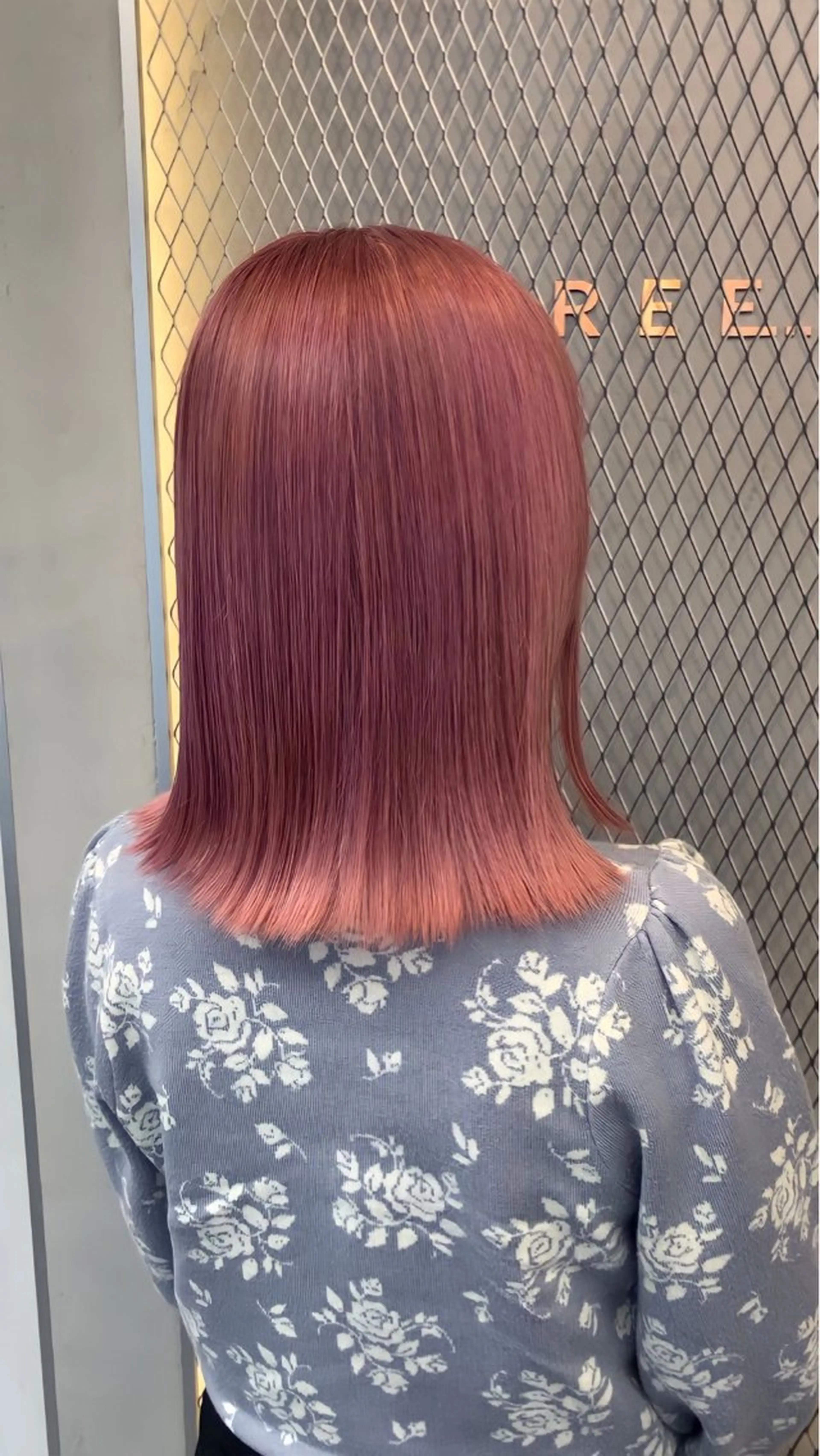 ミディアム カラー ヘアカラー 町田 佑人のヘアスタイル