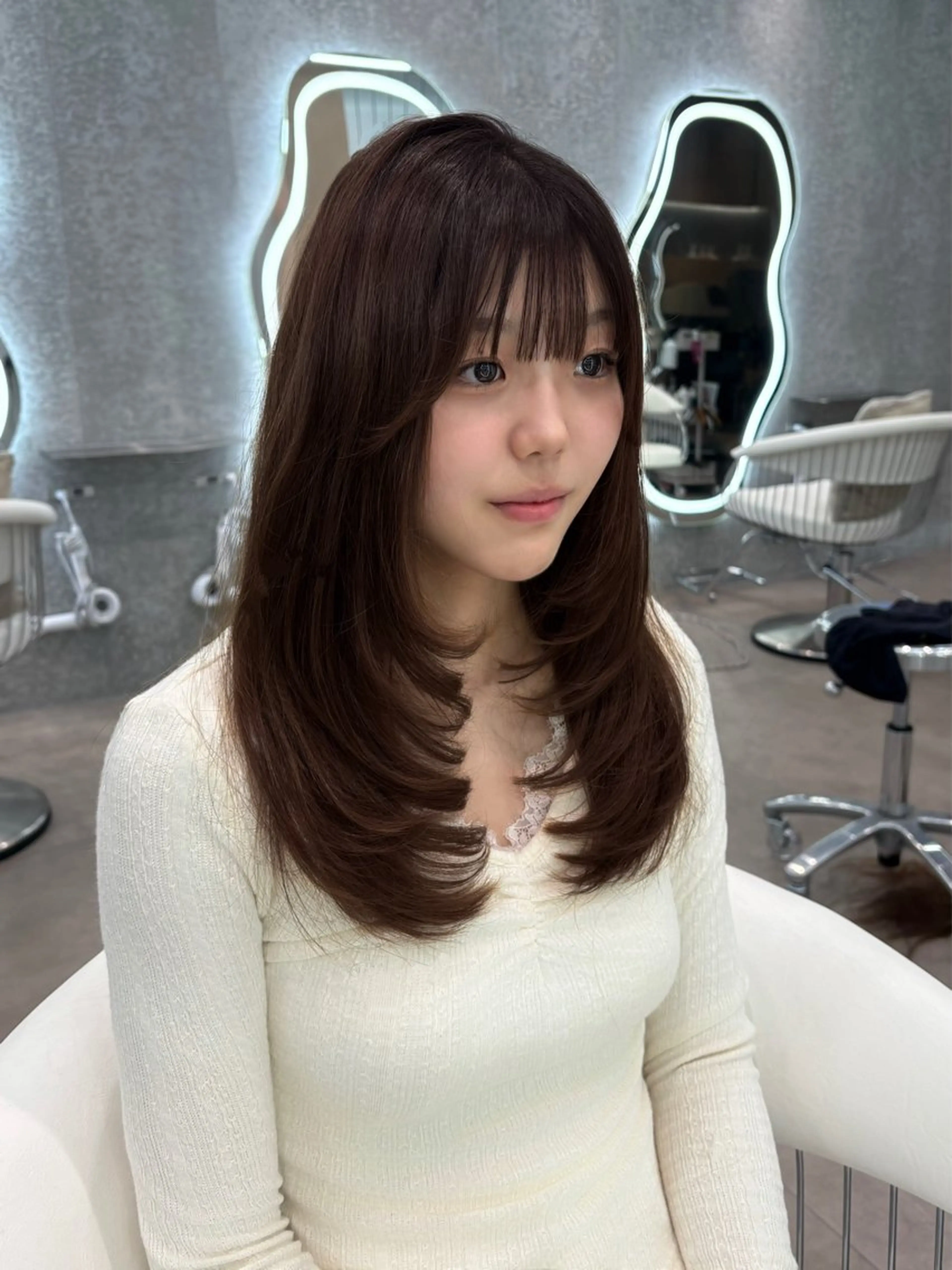 ロング カラー ヘアアレンジ アッシュ 黒髪 ブリーチ ブルーカラー ブルーブラック カット ヘアカラー トリートメント ヘアセット 大宮‎🤍韓国ヘア‎ 髪質改善 佐藤 和のヘアスタイル