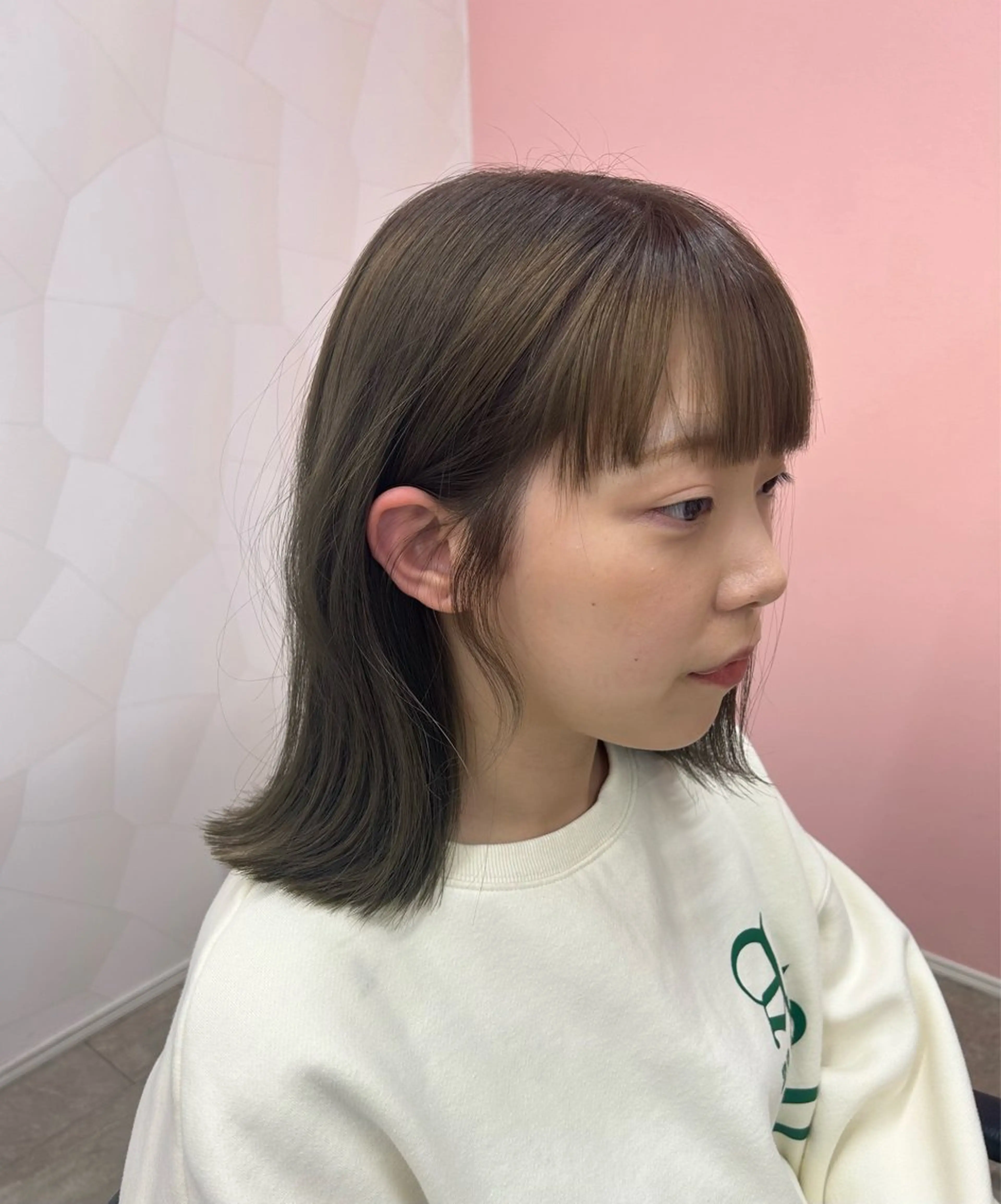 ミディアム カラー カット ヘアカラー トリートメント suehiro yunaのヘアスタイル