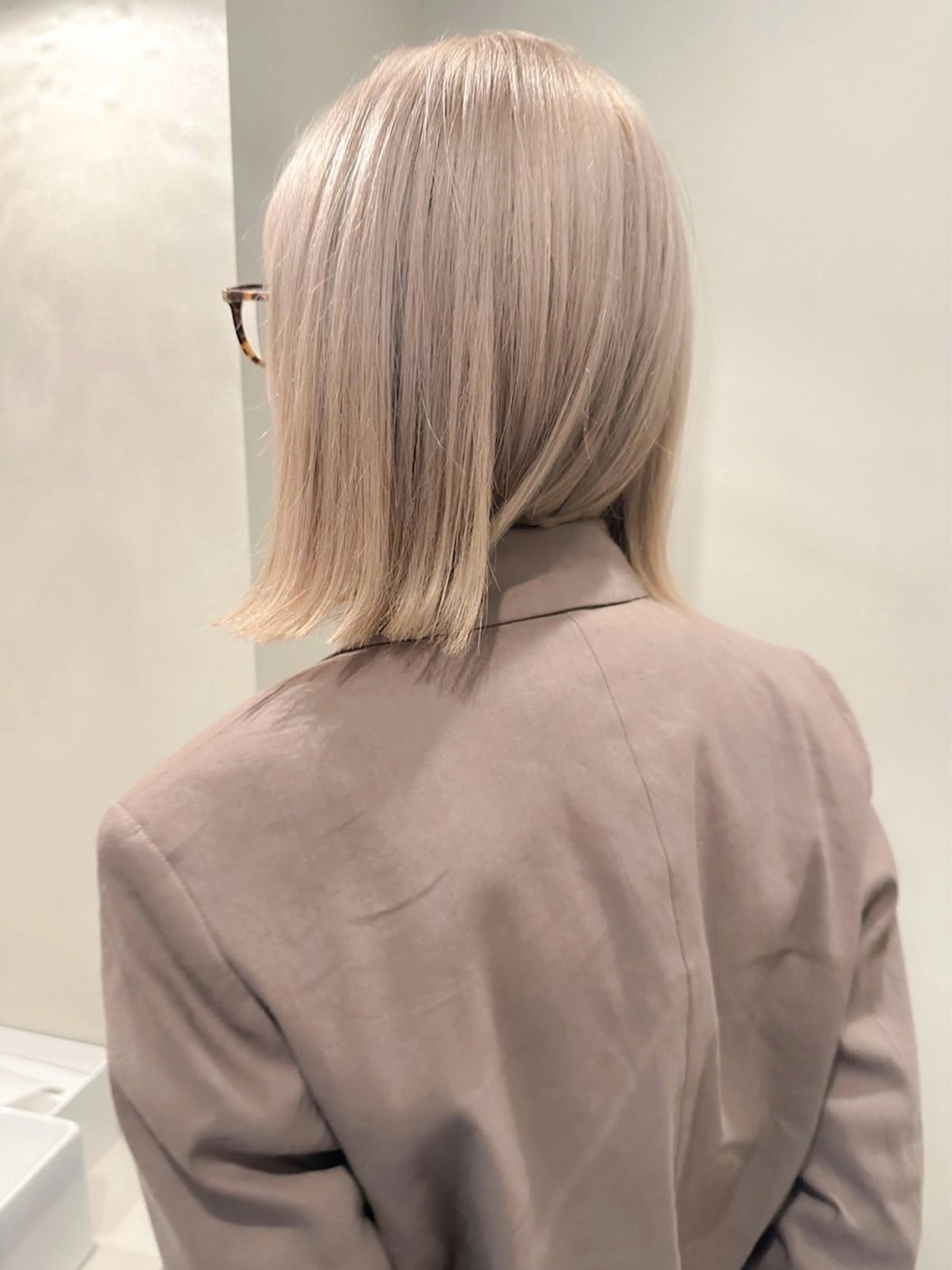 ショート カラー カット ヘアカラー トリートメント 艶髪ブリーチ 永井竜也のヘアスタイル