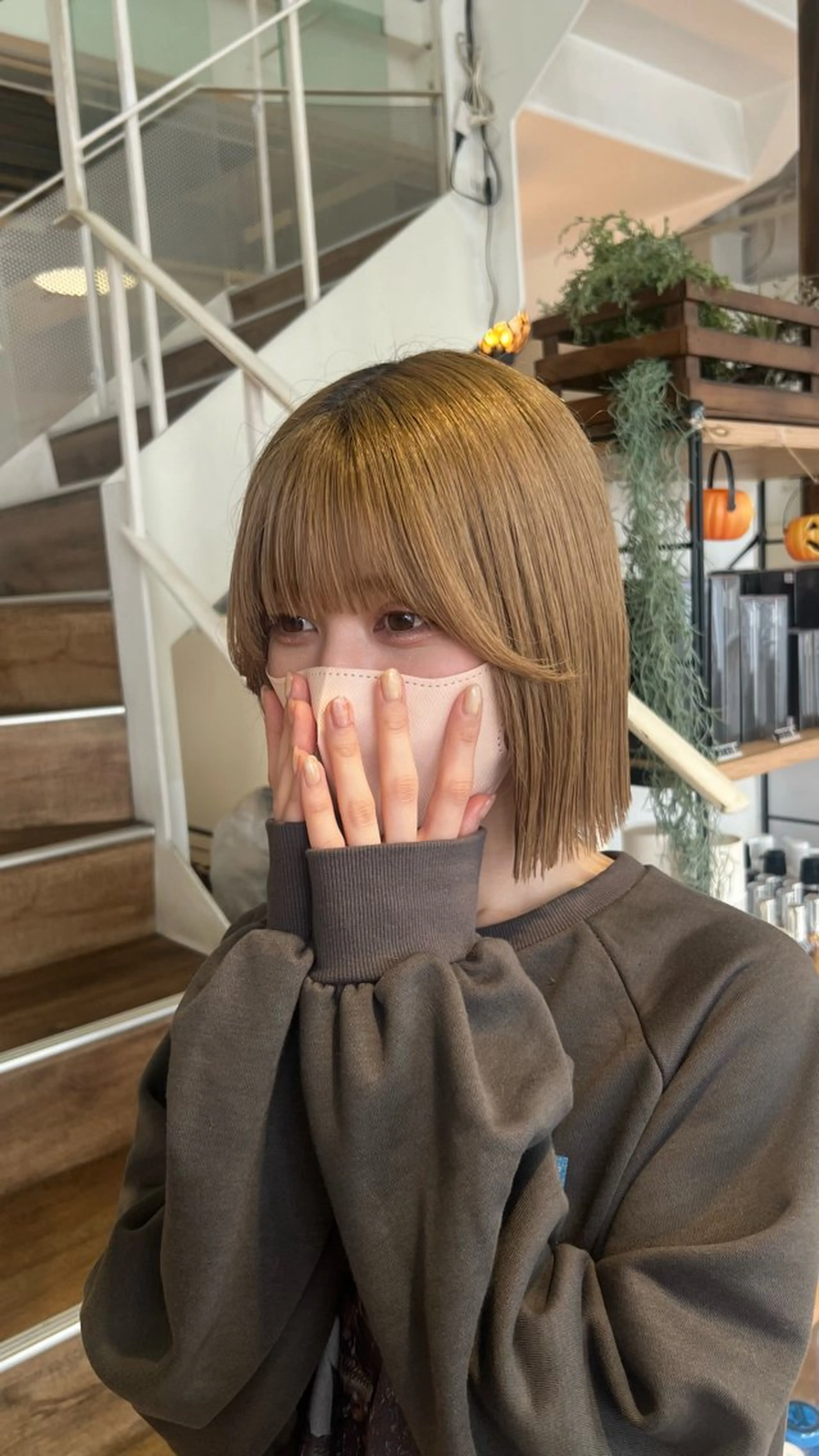 ミディアム ボブ カット ヘアカラー トリートメント インナーカラー♡ Nanakoのヘアスタイル