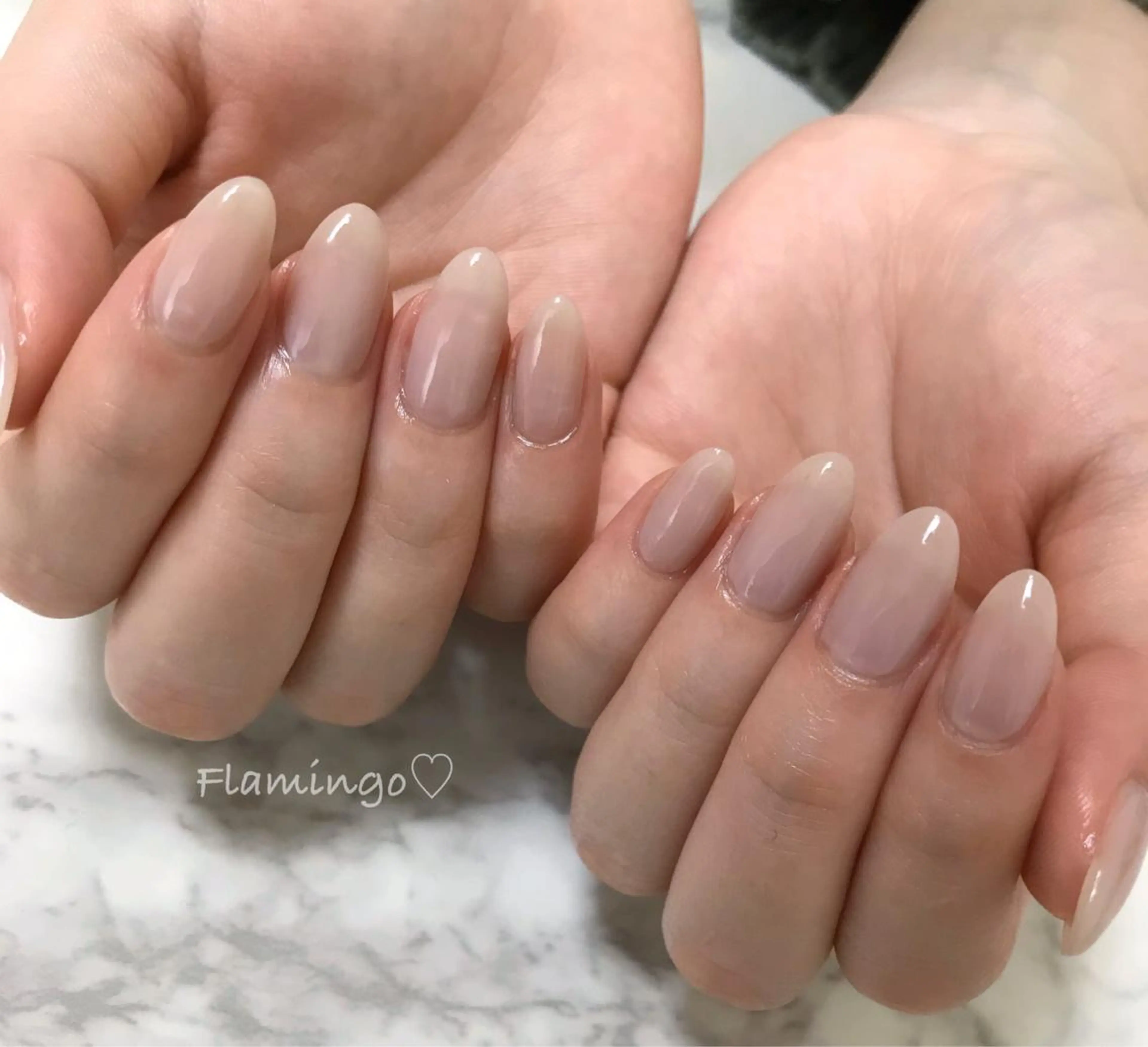 ネイル ジェルネイル ロングネイル オフィスネイル ワンカラーネイル シンプルネイル ハンドネイル シンプル／上品／爪育 ☺︎Flamingoのネイルデザイン
