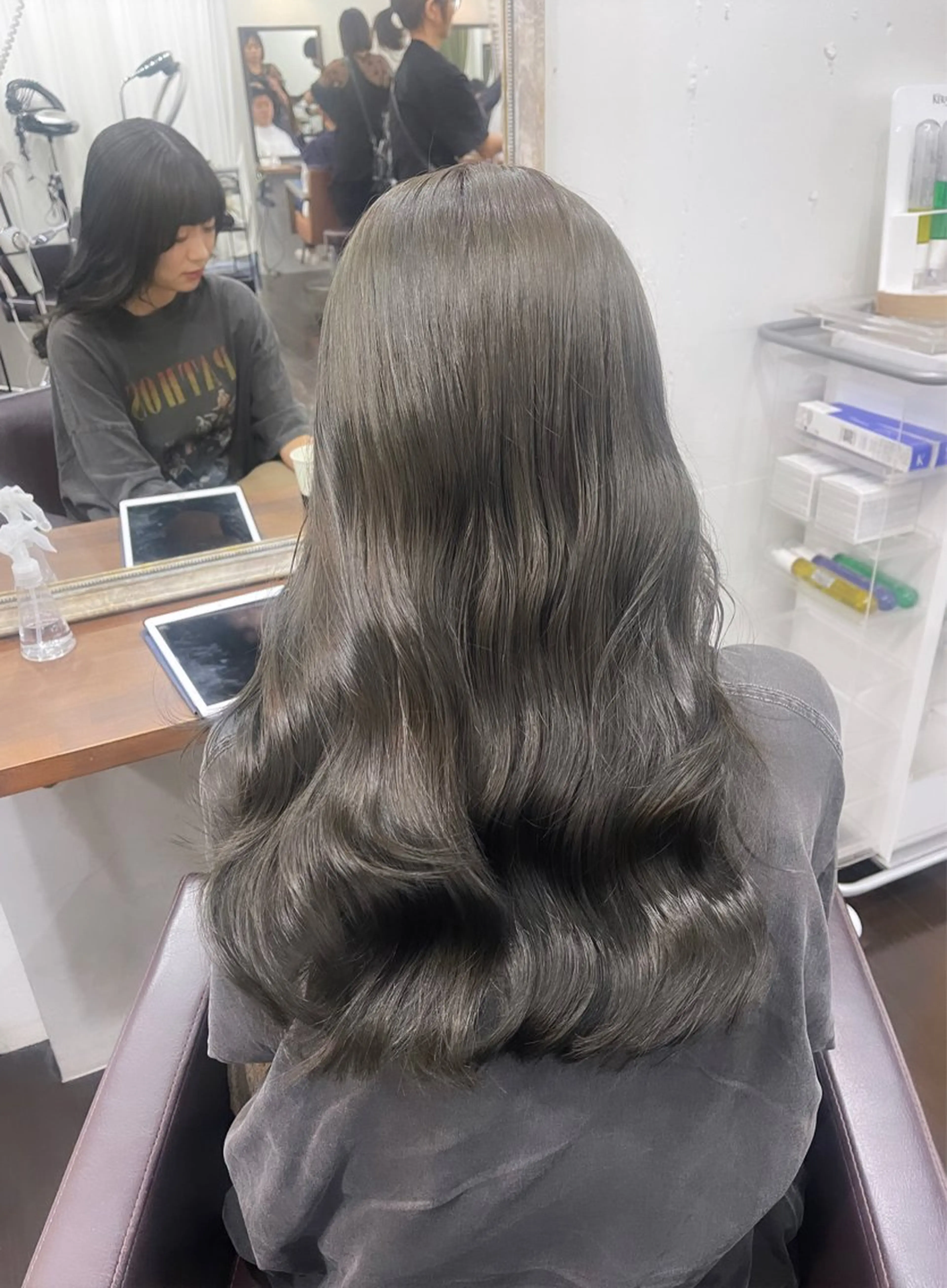 ロング トリートメント カット ヘアカラー トリートメント 難波 茜のヘアスタイル