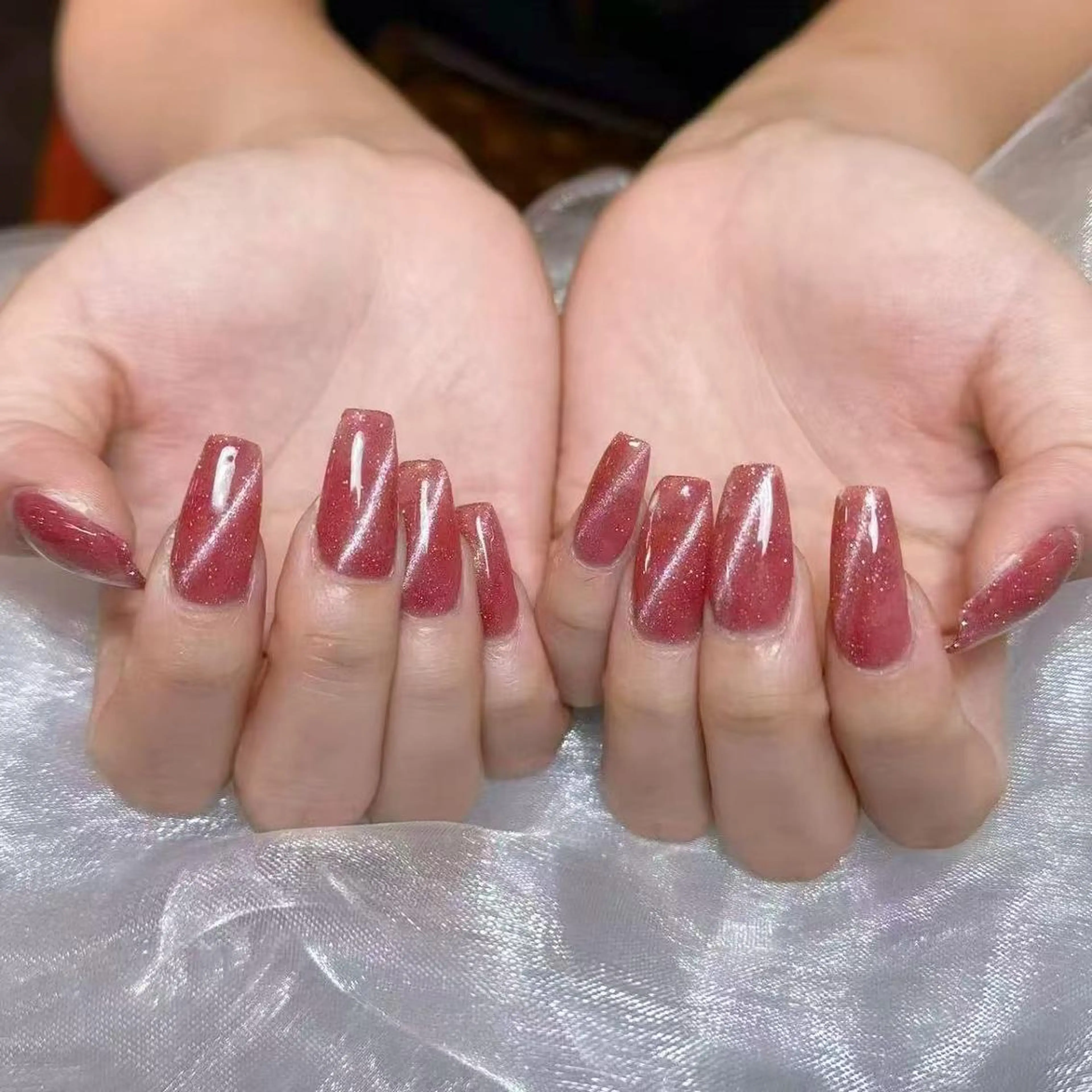 ネイル アートネイル オーロラネイル ガーリー キラキラネイル 韓国ネイル ハンドネイル YOYO 💅のネイルデザイン