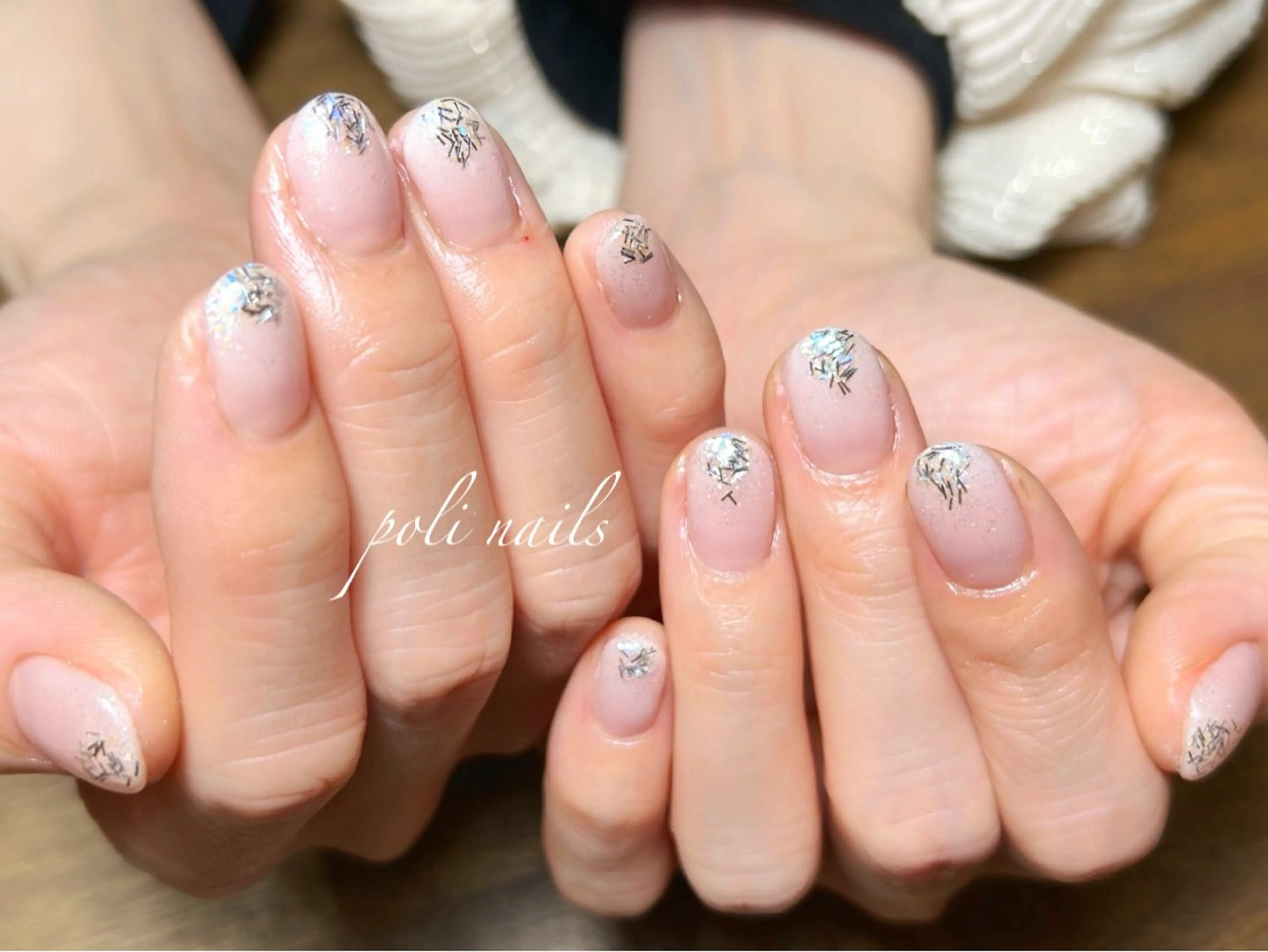 ネイル poli nailsのネイルデザイン