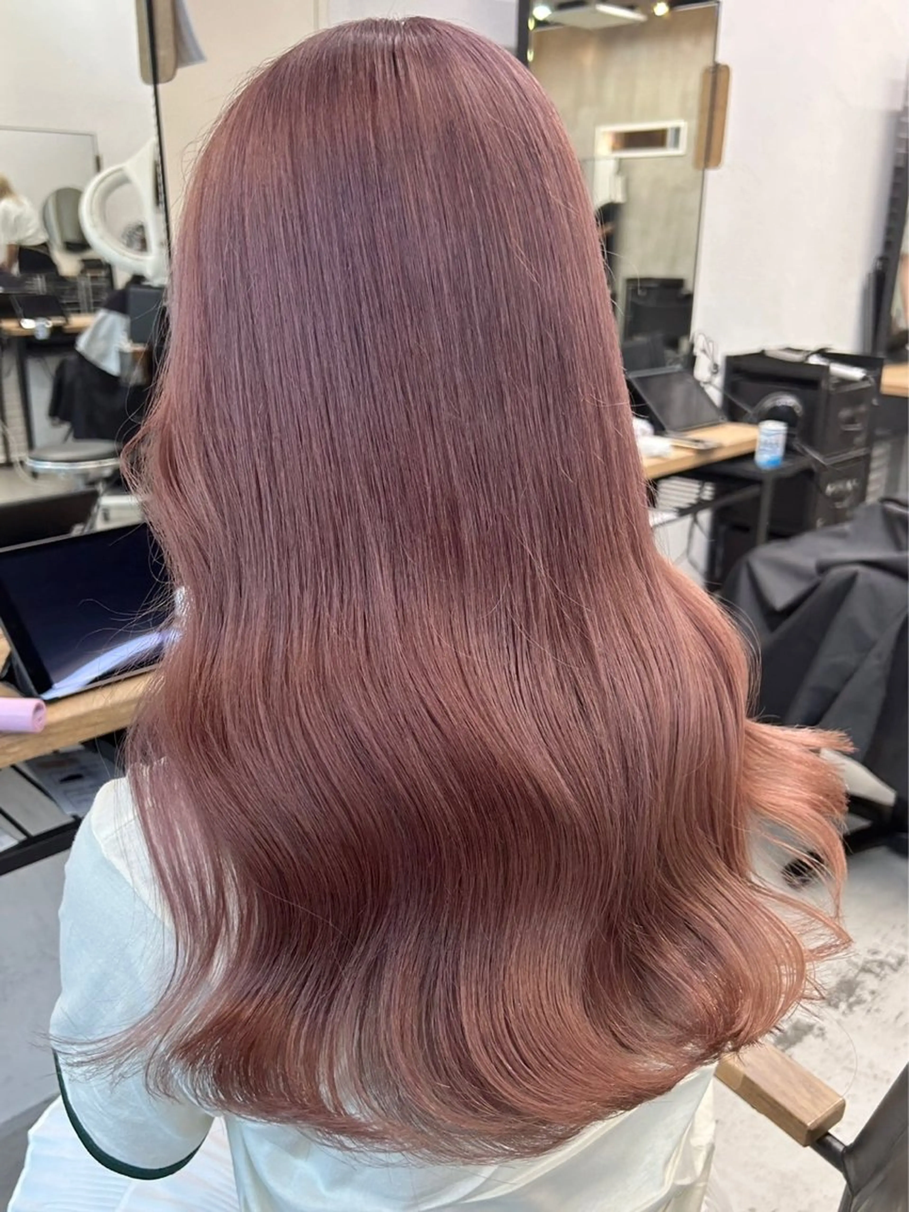 ロング カラー ヘアアレンジ ベージュカラー ピンクカラー ピンクベージュ ヘアカラー トリートメント 韓国/ハイトーン/ ボブ🎀MIKU🎀のヘアスタイル