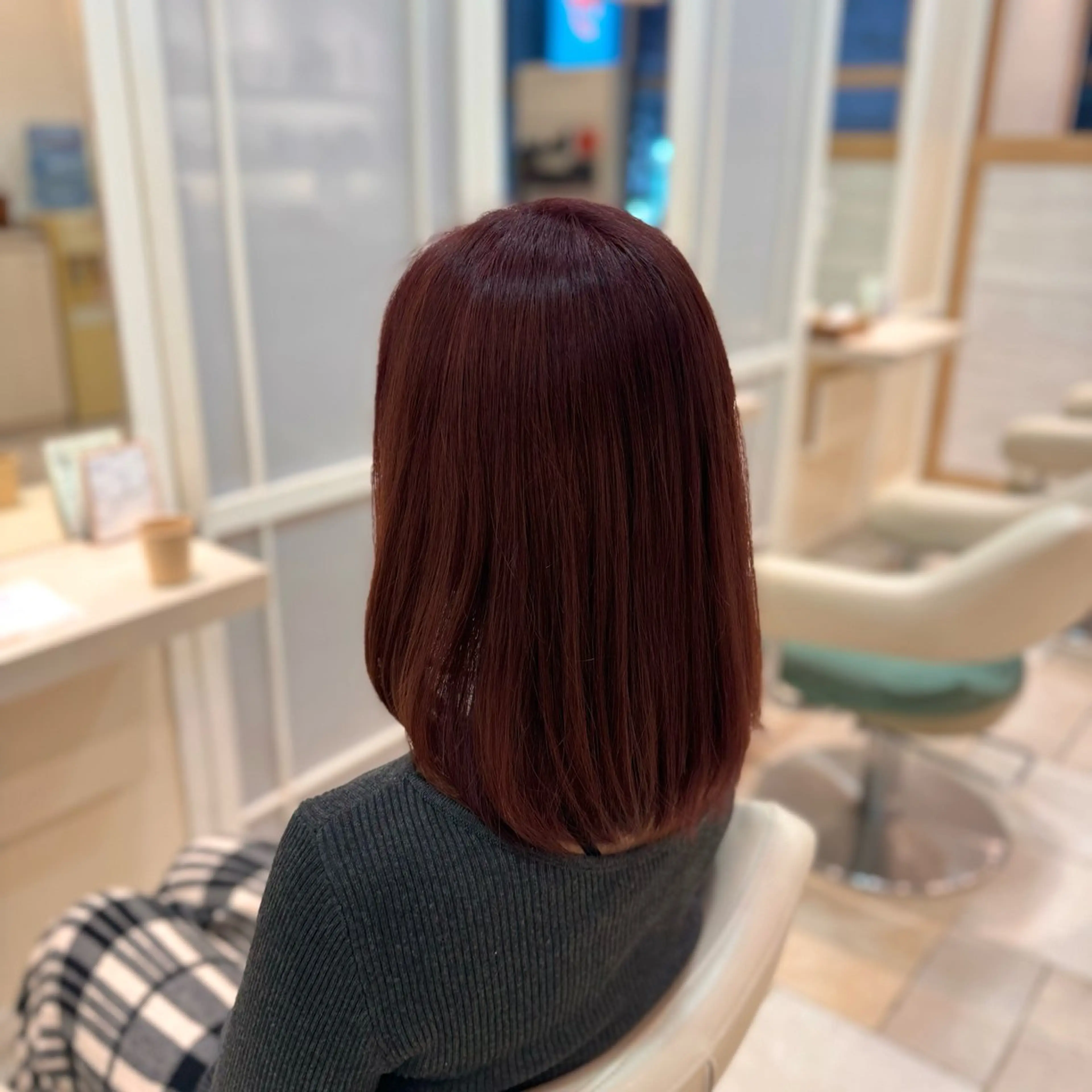 セミロング ヘアカラー ハイトーン/ピンク 🎀山岸 沙弥香のヘアスタイル