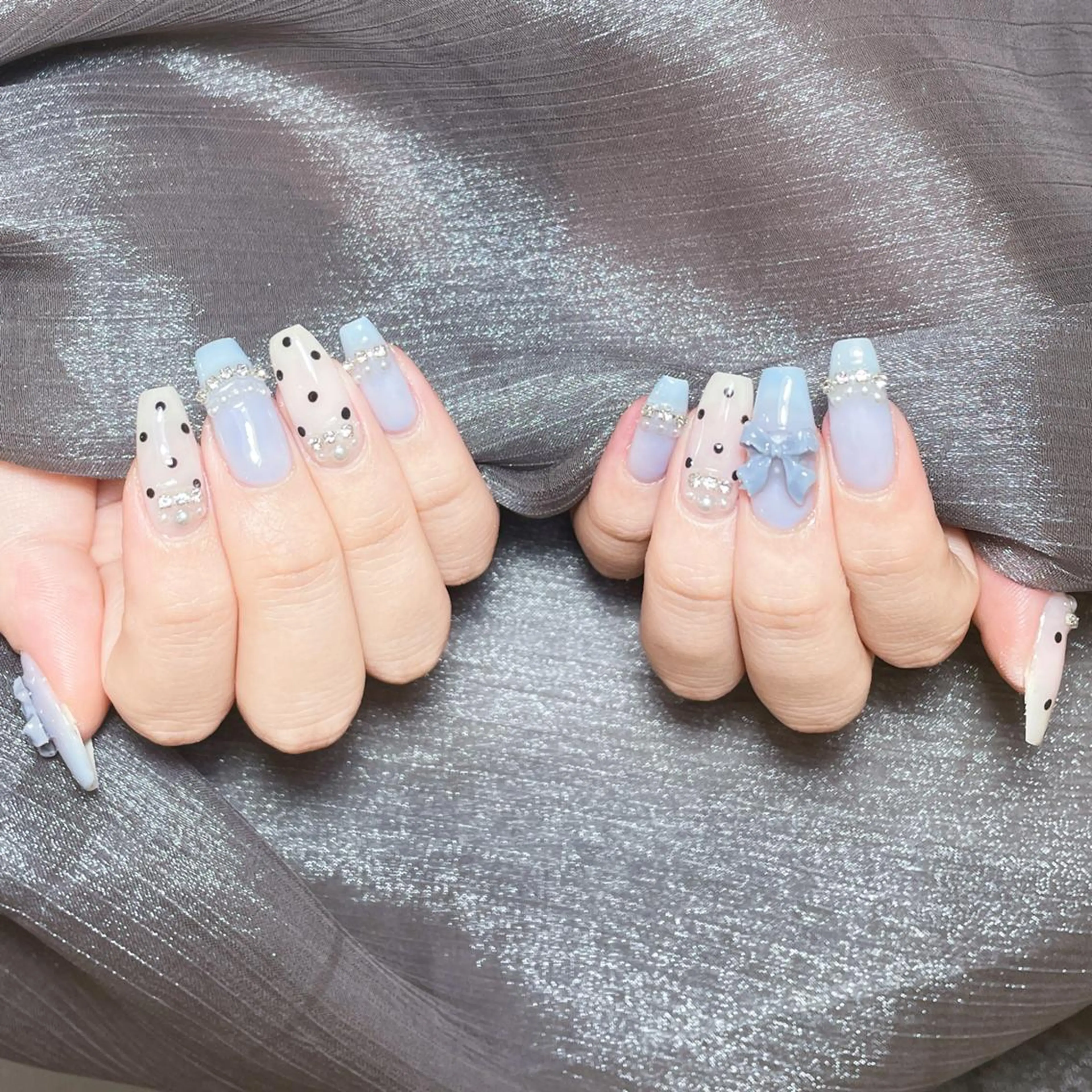 ネイル アートネイル オーロラネイル ガーリー キラキラネイル 韓国ネイル ハンドネイル DIAMOND NailStudioのネイルデザイン