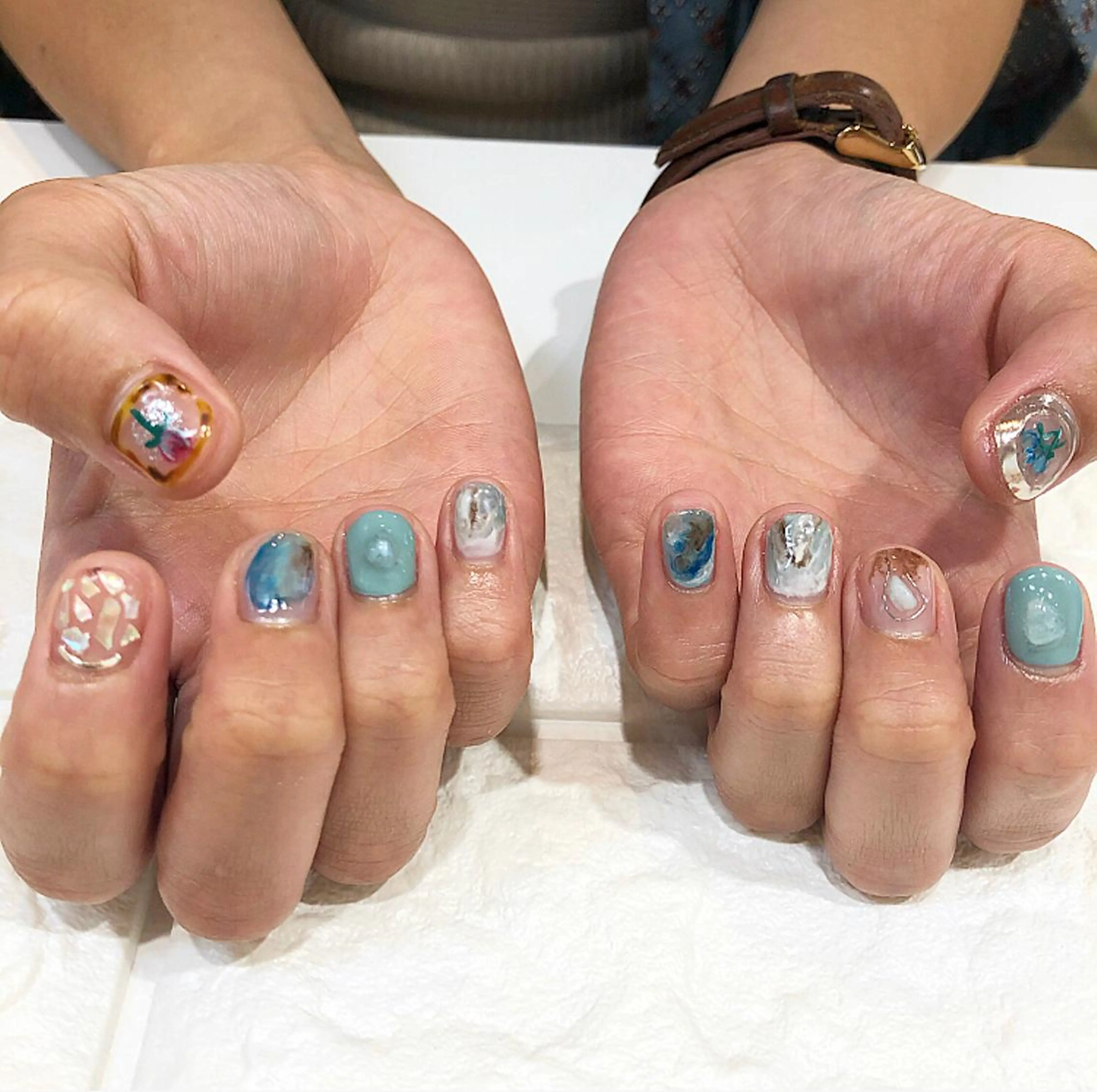 ネイル アートネイル ブルー ニュアンスネイル U rinaのマツエク・マツパデザイン